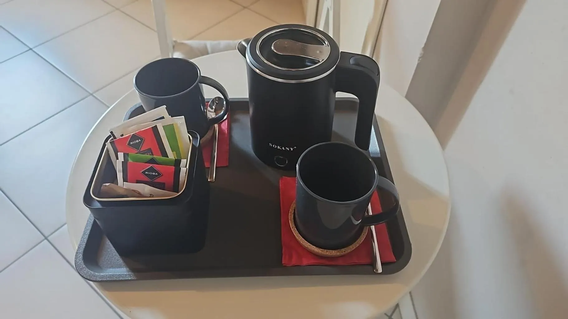 Coffee/tea facilities in B&B Alma