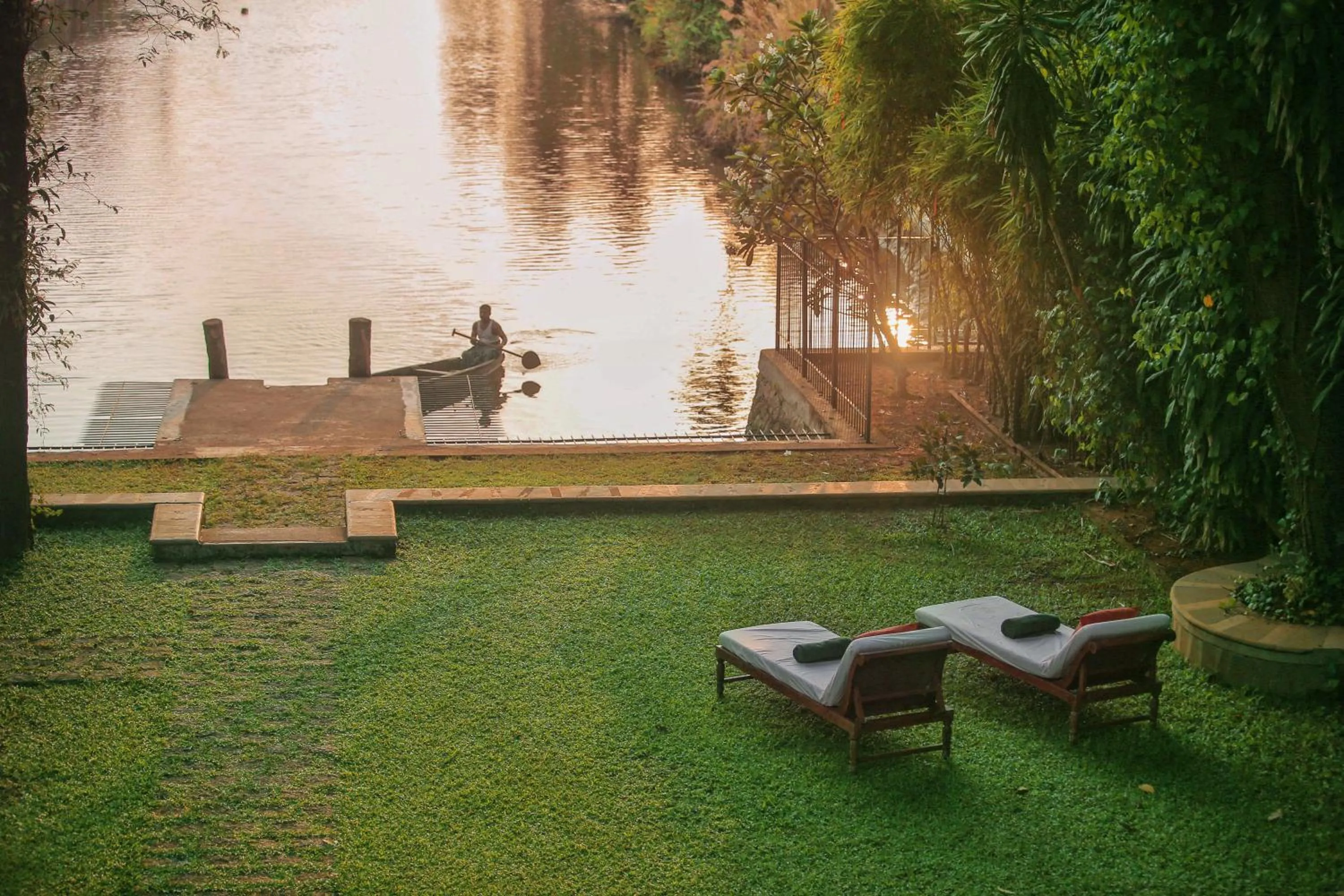 Lake view in Chittoor Kottaram Royal Mansion - A CGH Earth SAHA Experience
