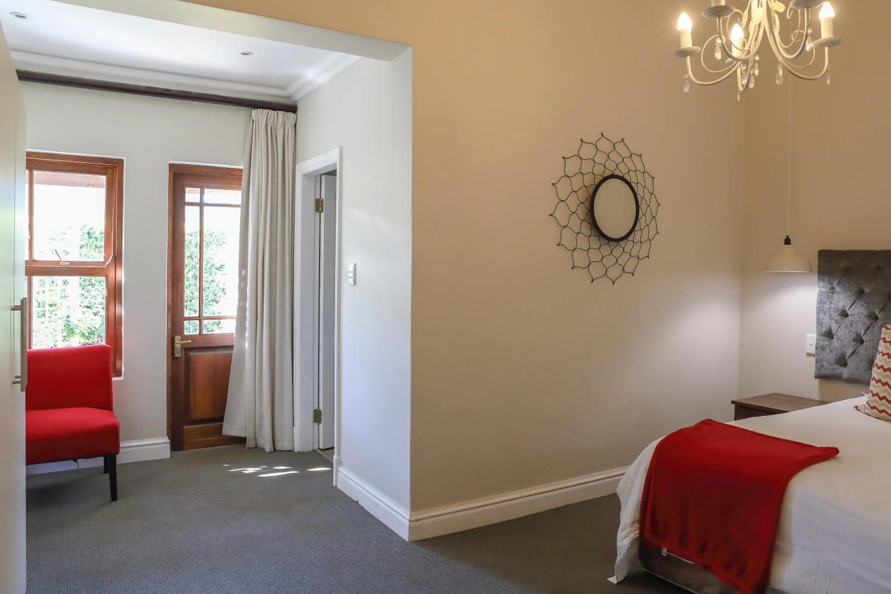 Bed in The Nottingham Road Hotel