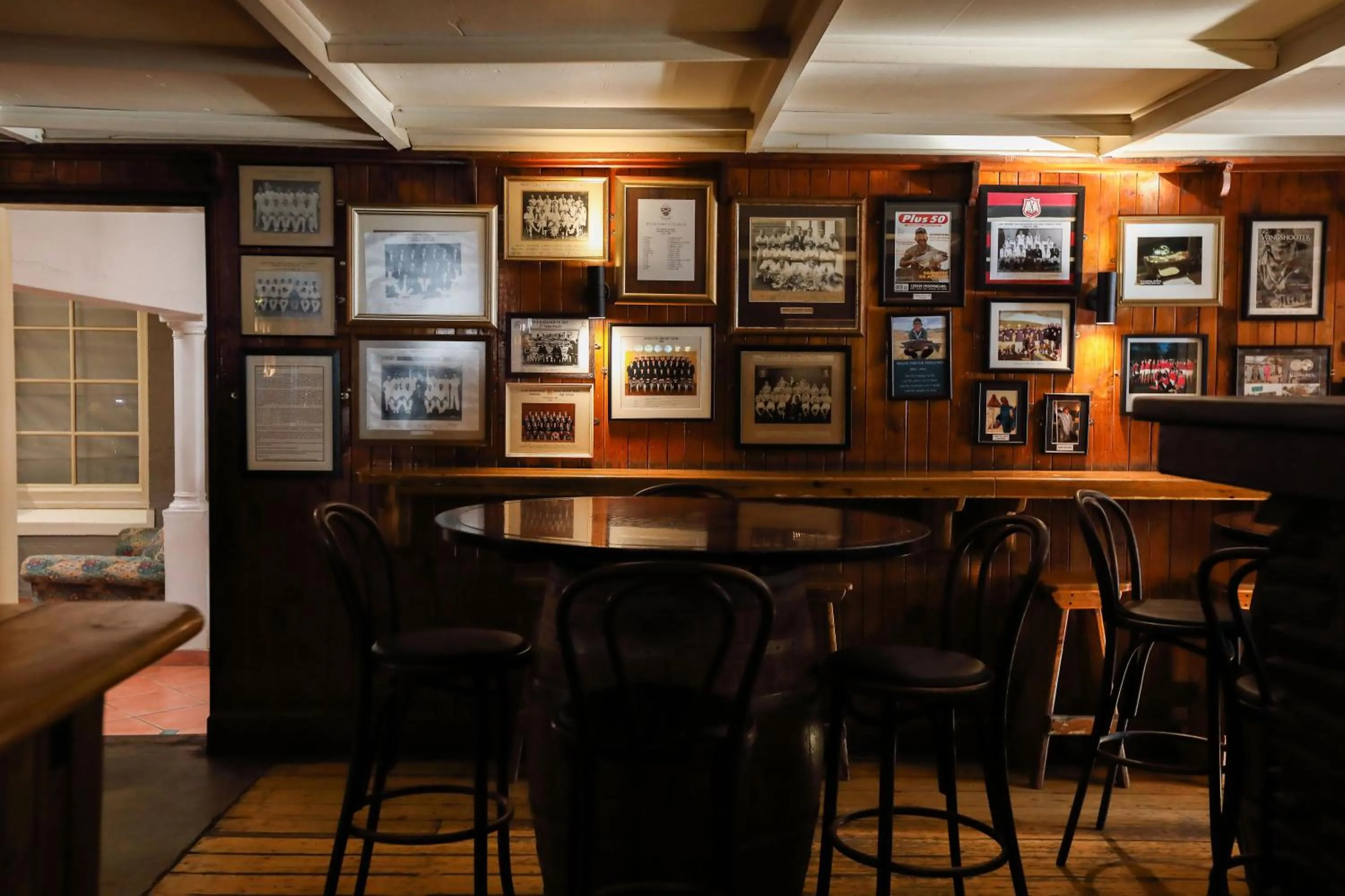 Lounge or bar in The Nottingham Road Hotel