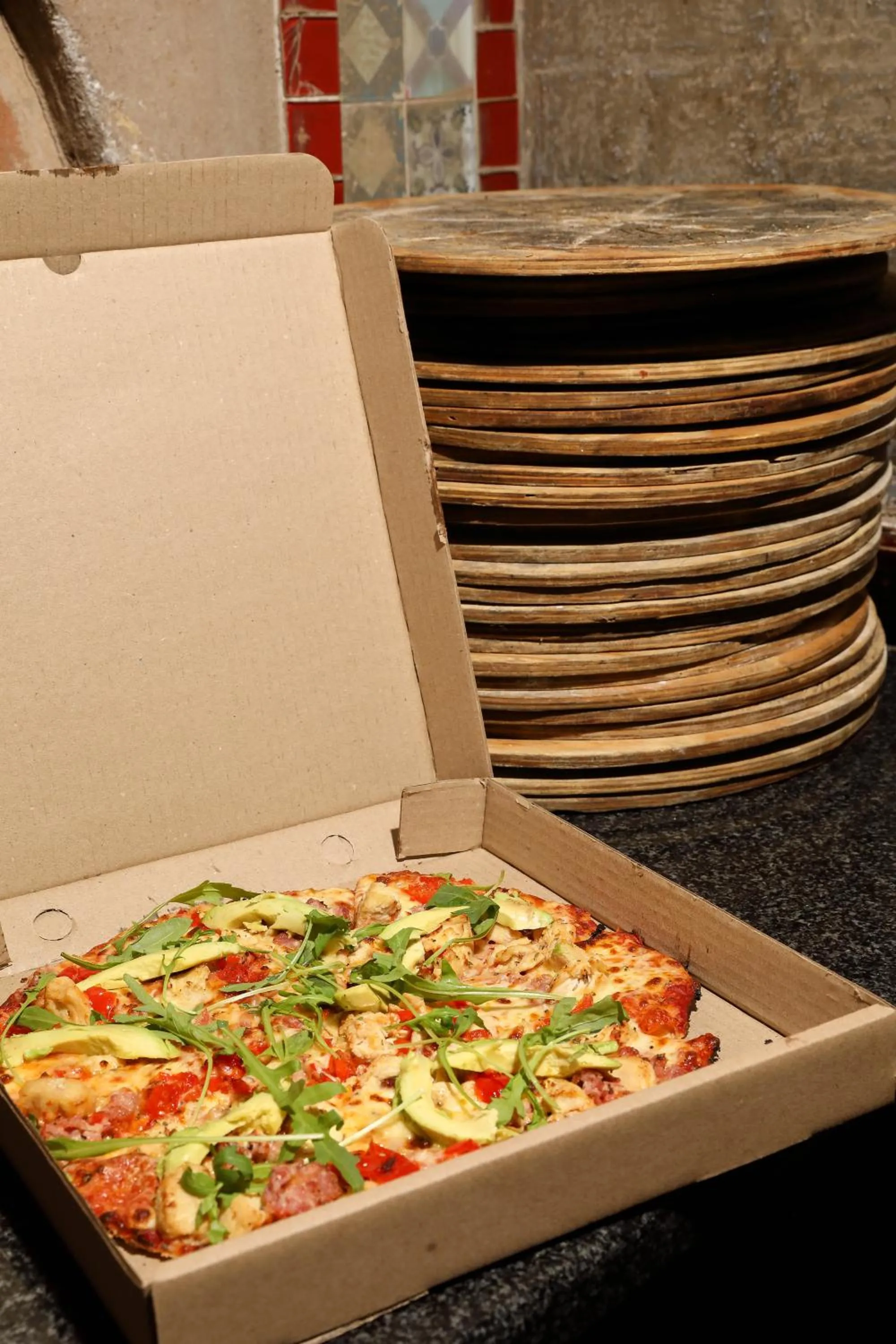 Restaurant/places to eat in The Nottingham Road Hotel