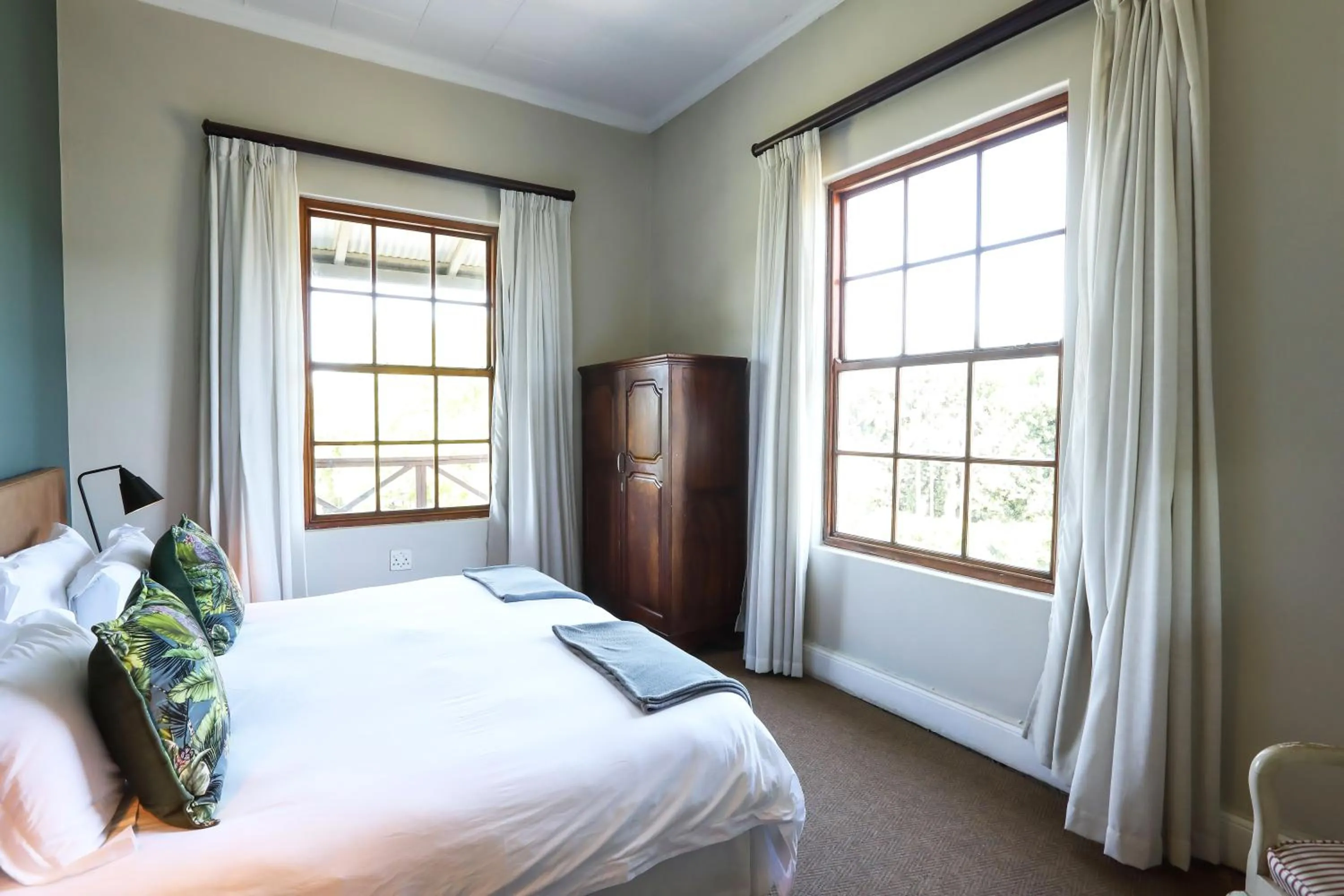 Bed in The Nottingham Road Hotel