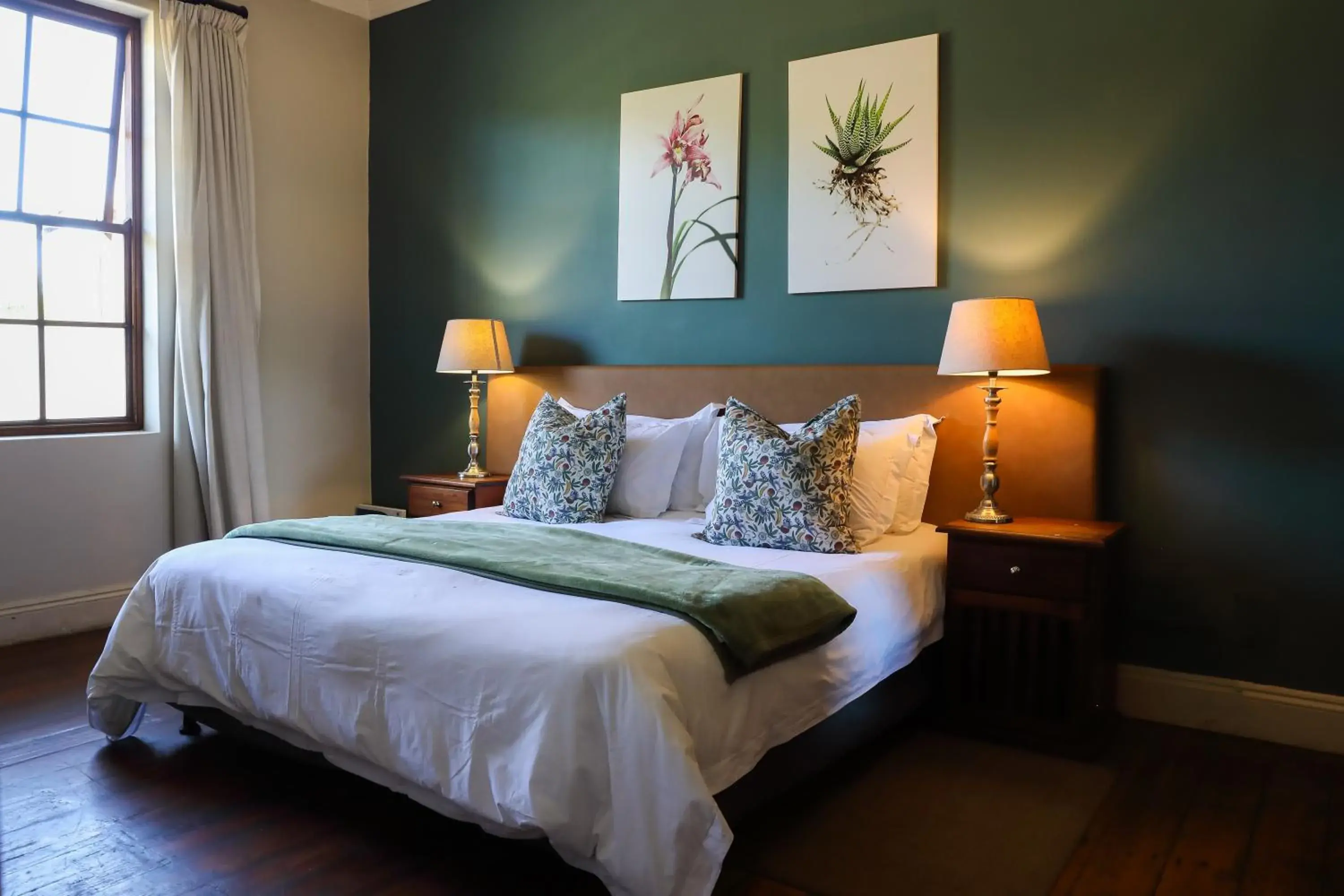 Bed in The Nottingham Road Hotel Bed in The Nottingham Road Hotel