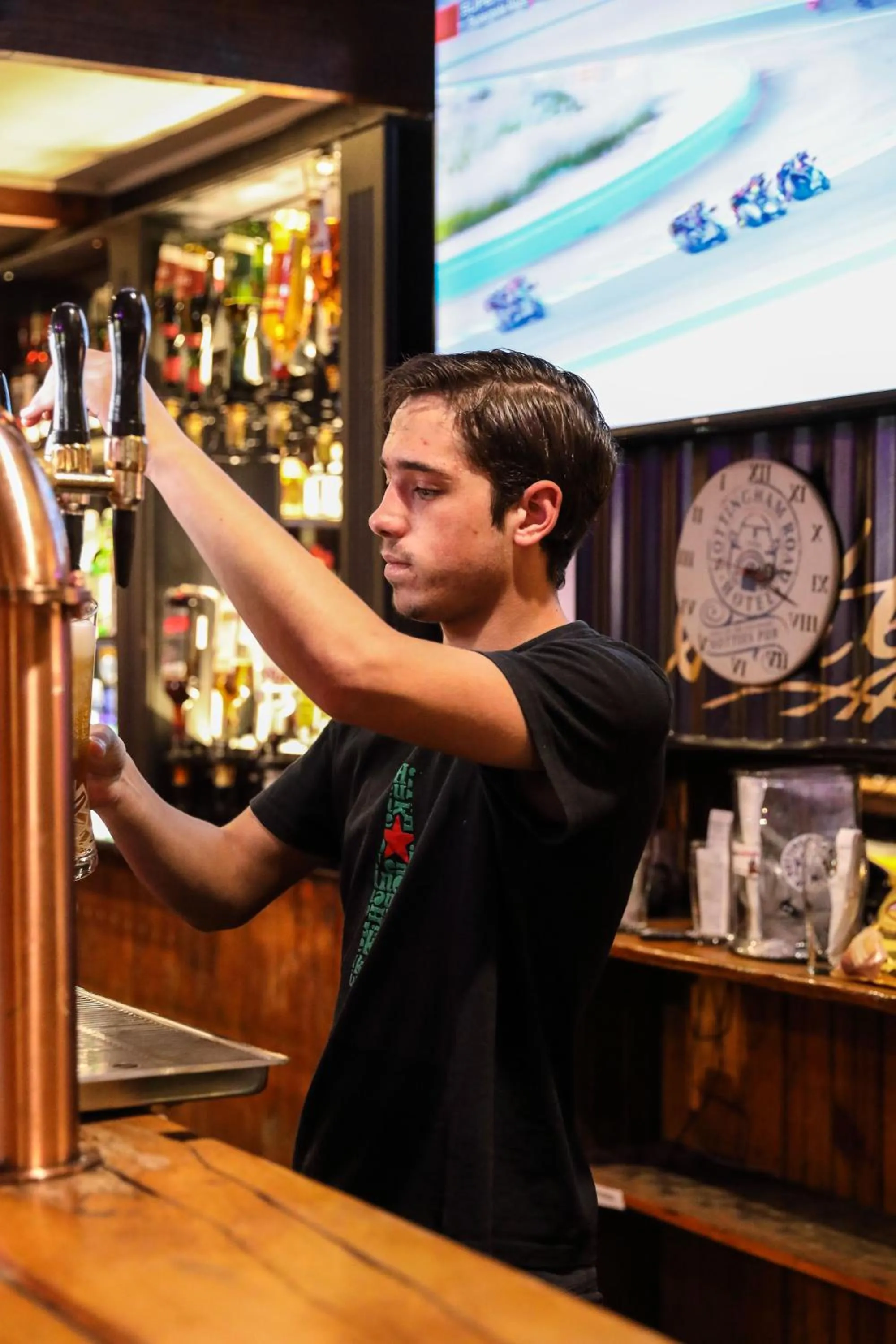 People in The Nottingham Road Hotel
