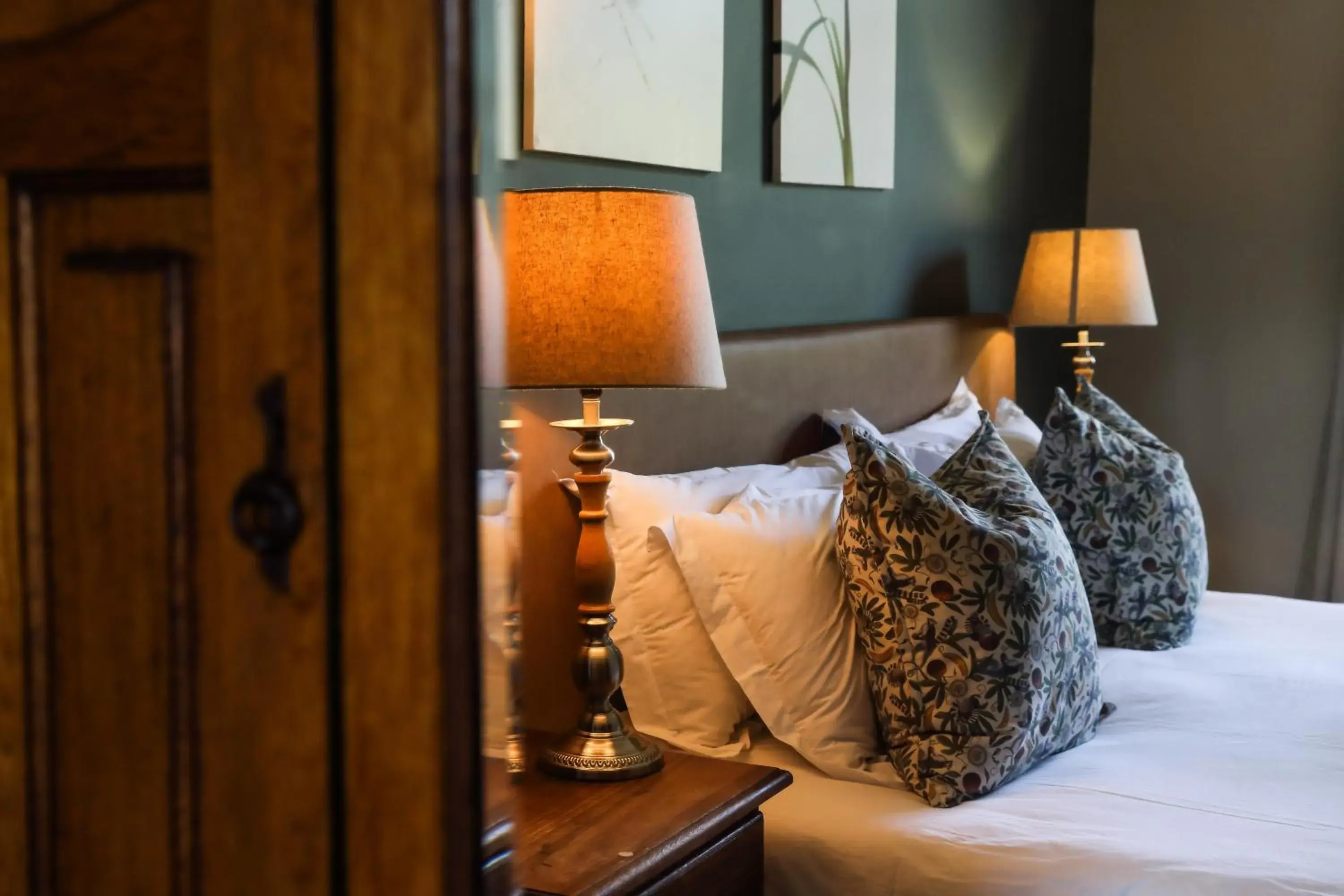 Bed in The Nottingham Road Hotel Bed in The Nottingham Road Hotel