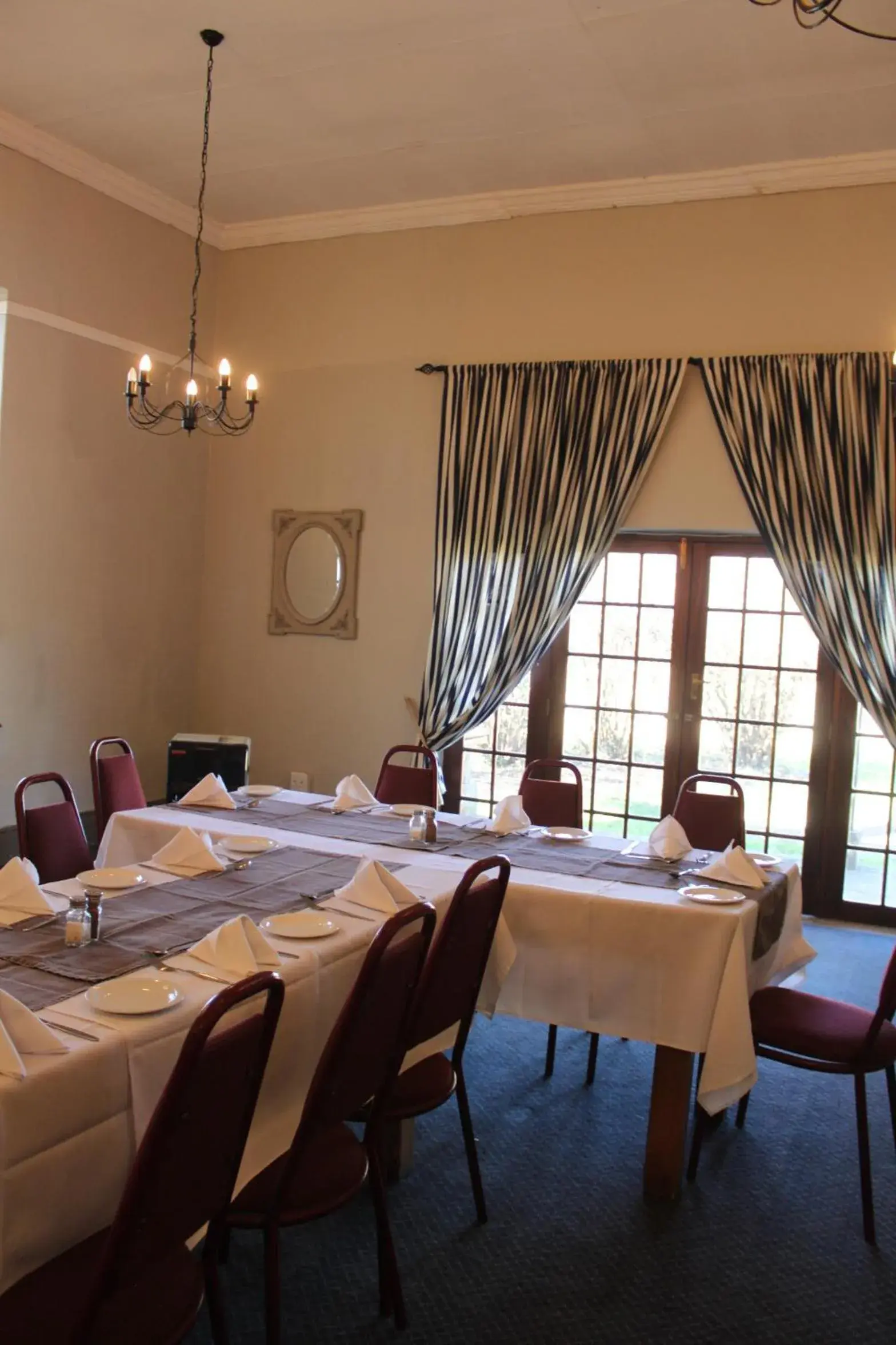 Restaurant/places to eat in The Nottingham Road Hotel Restaurant/places to eat in The Nottingham Road Hotel