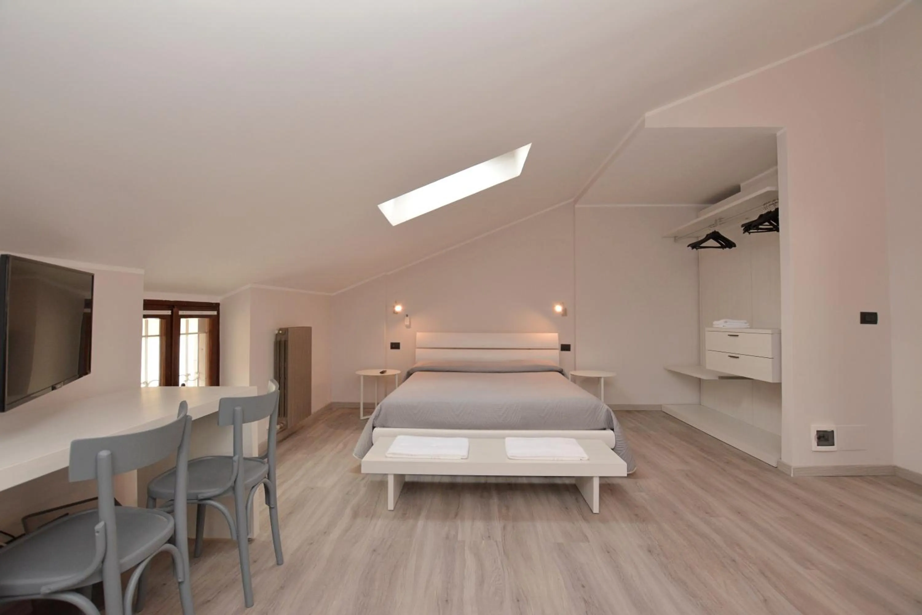 Bed in Hotel & Apartments " Perpoin "