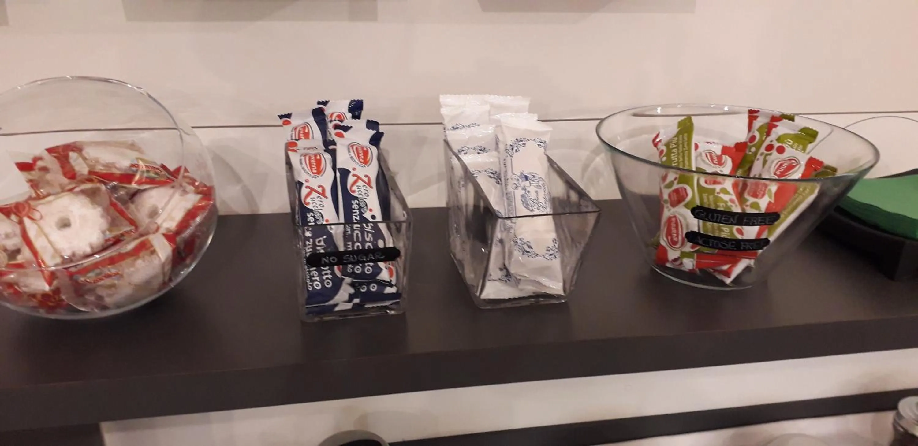 Hotel & Apartments " Perpoin "