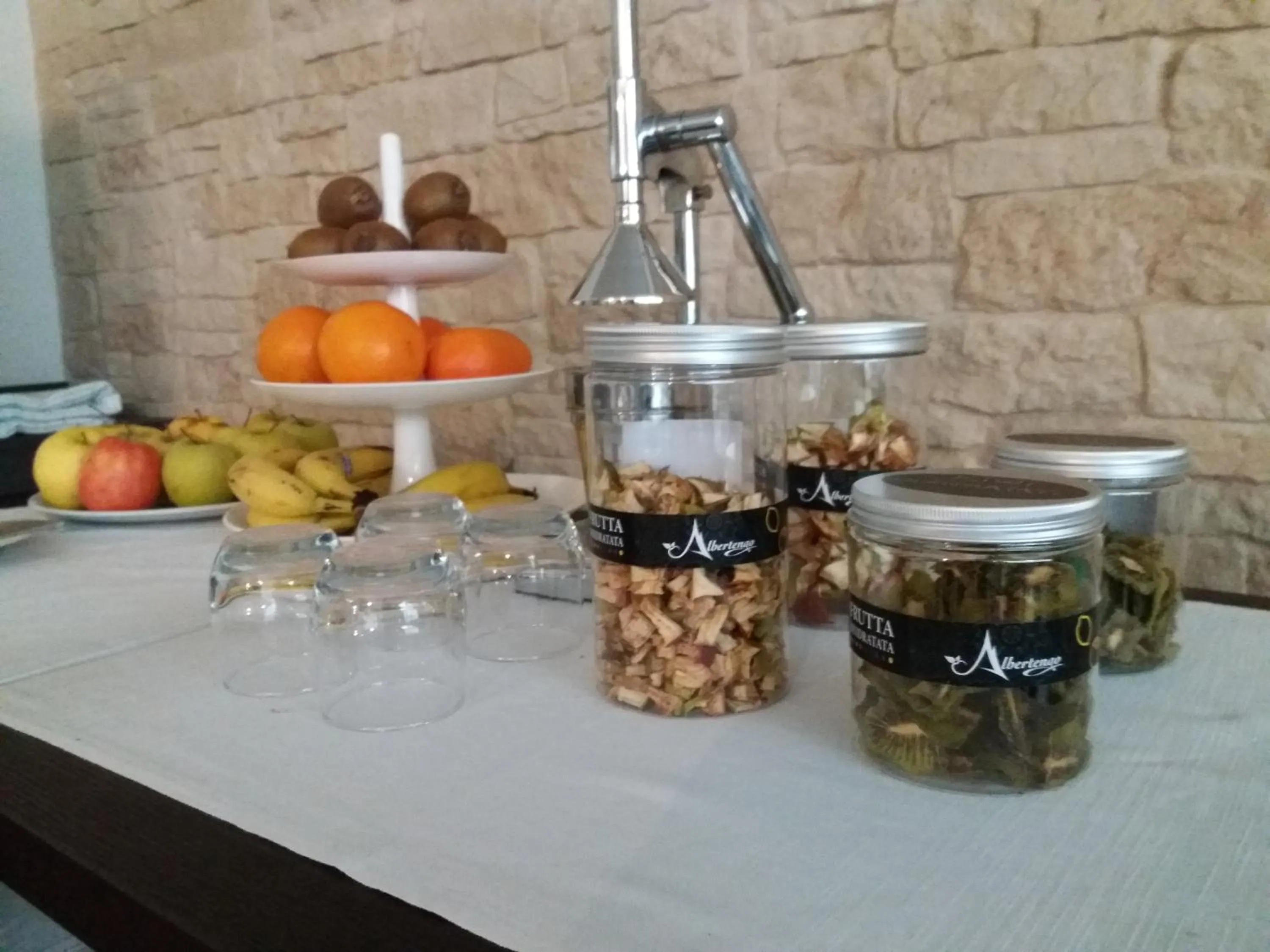 Hotel & Apartments " Perpoin "