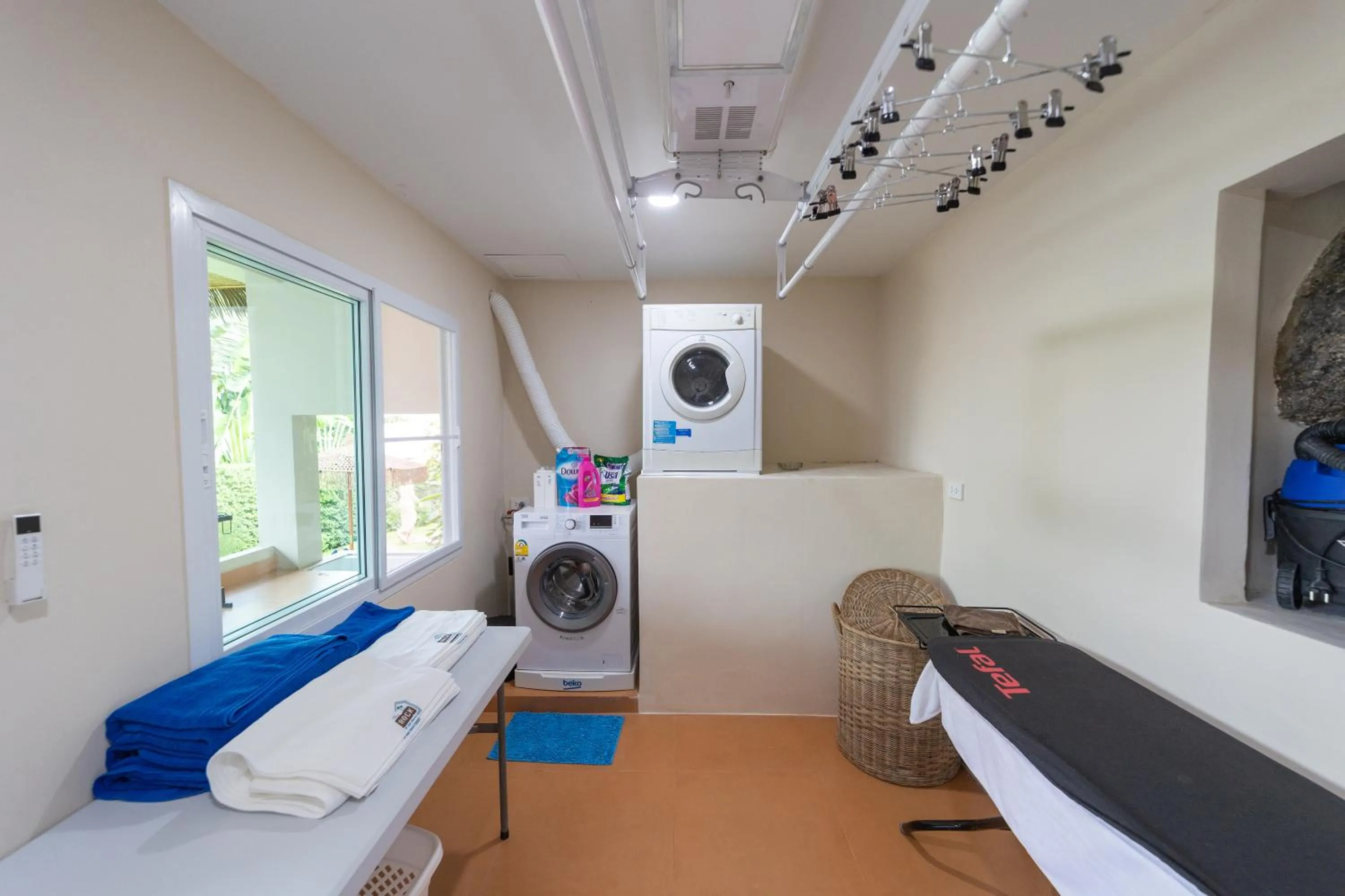 laundry, Bed in The Rock Samui Beach Resort