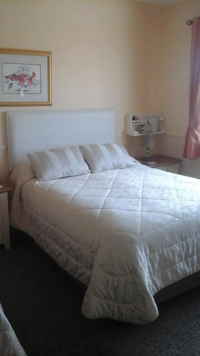Bed in Tir Na Nog B&B