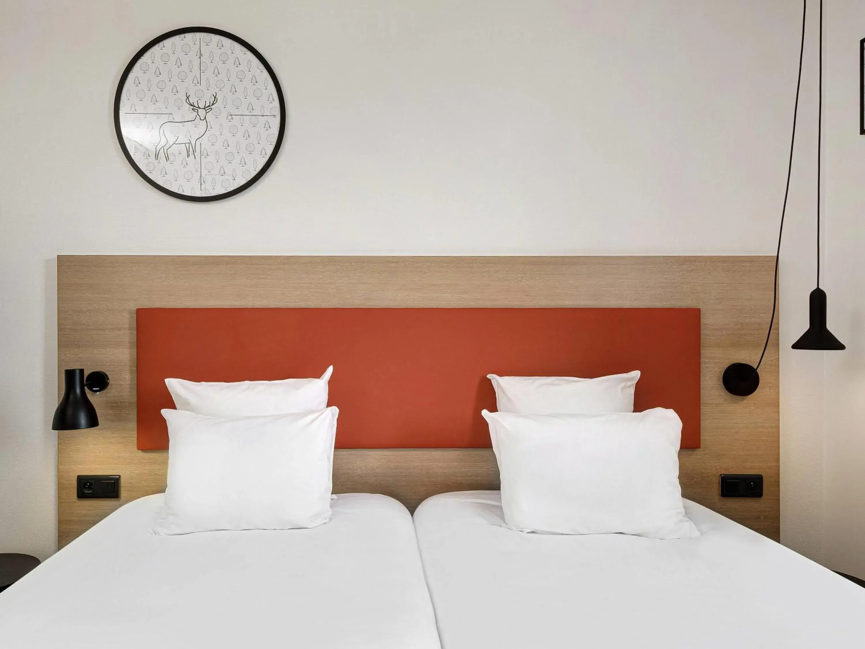 Bedroom, Bed in Hôtel ibis Styles Montargis Arboria Bedroom, Bed in Hôtel ibis Styles Montargis Arboria