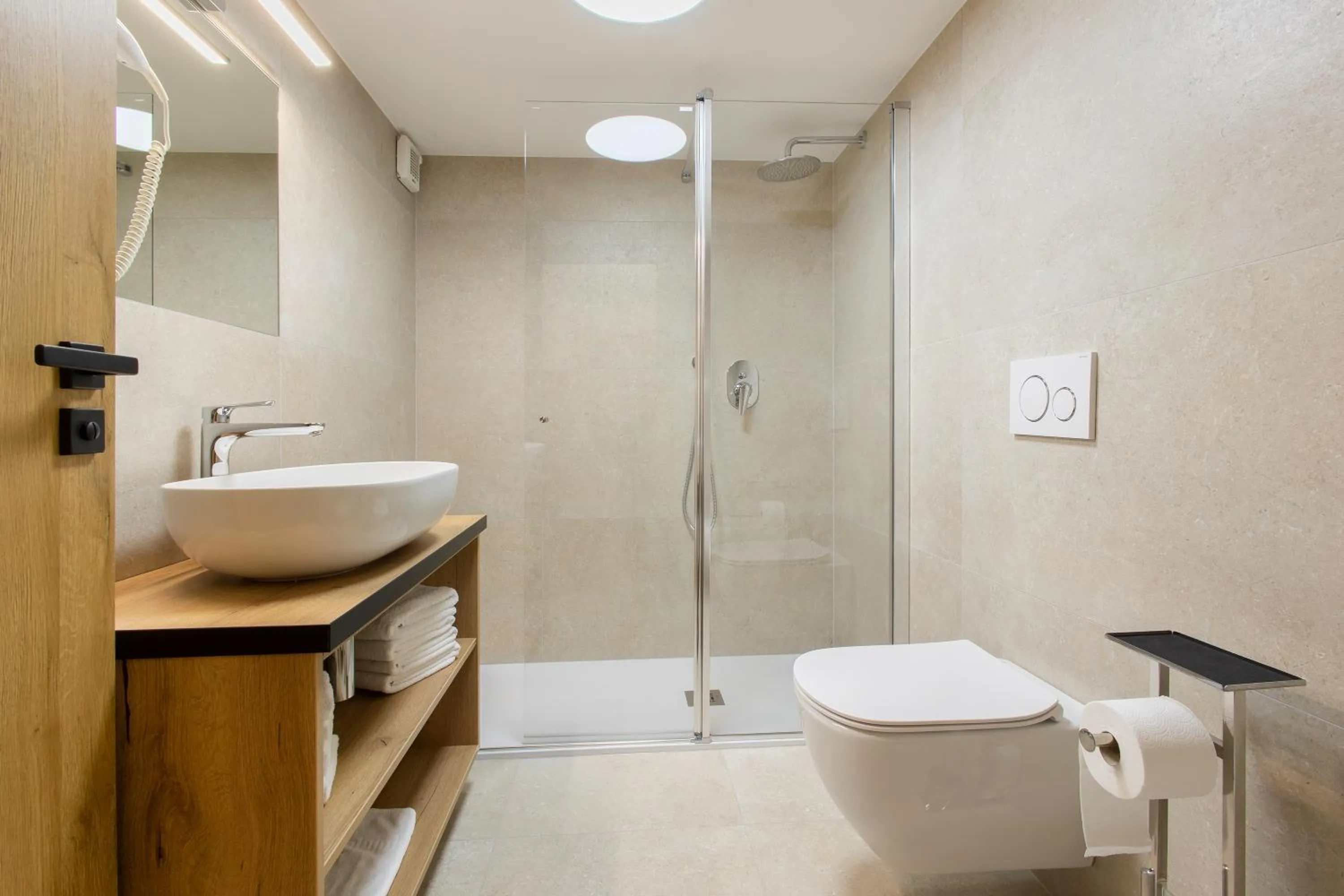 Shower in Gasthof Goldenes Lamm