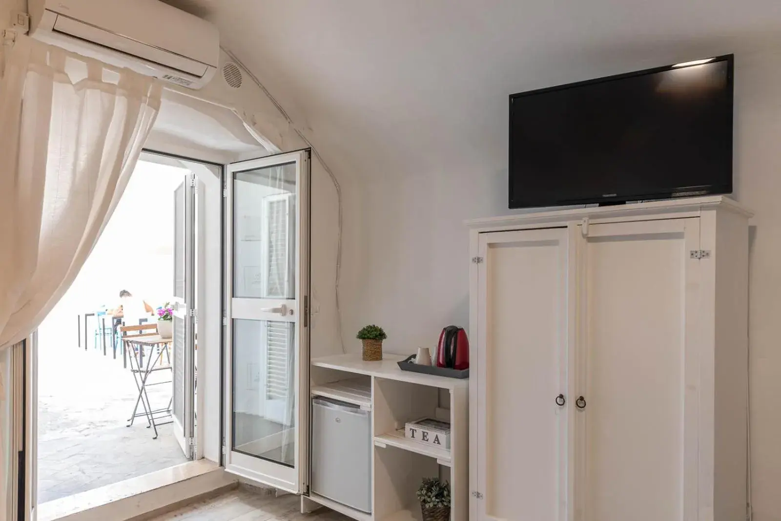 Facade/entrance in Albergo Diffuso Monopoli Facade/entrance in Albergo Diffuso Monopoli