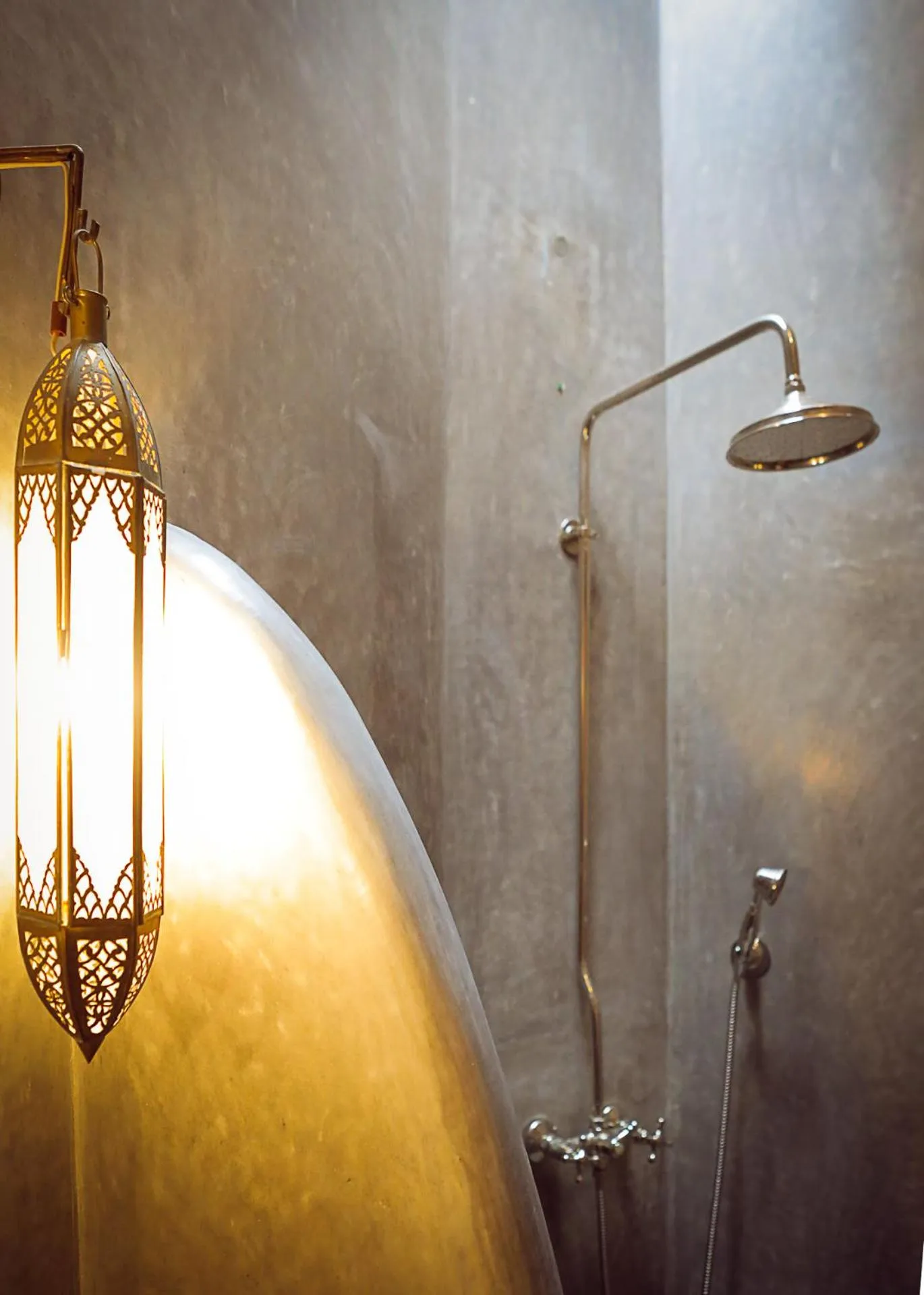 Shower in Riad Wabisabi