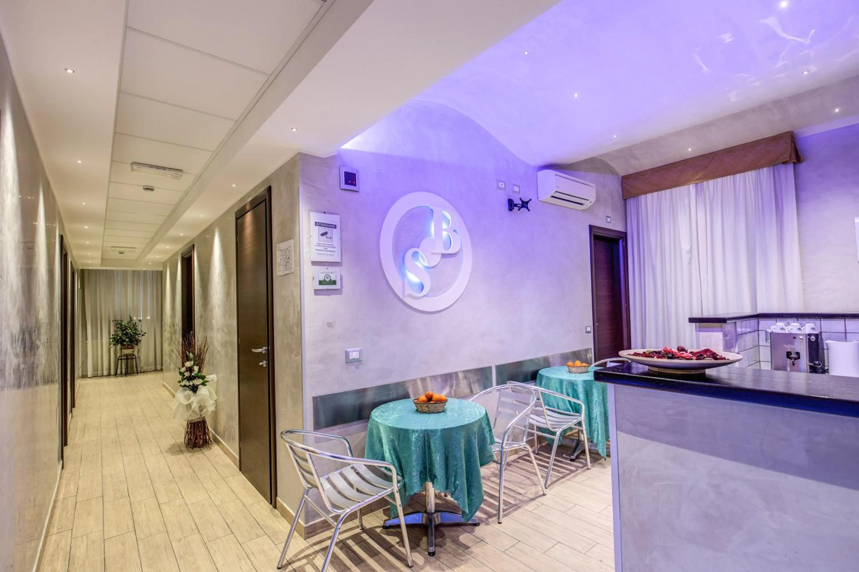 Kitchen or kitchenette in Buonarroti Suite