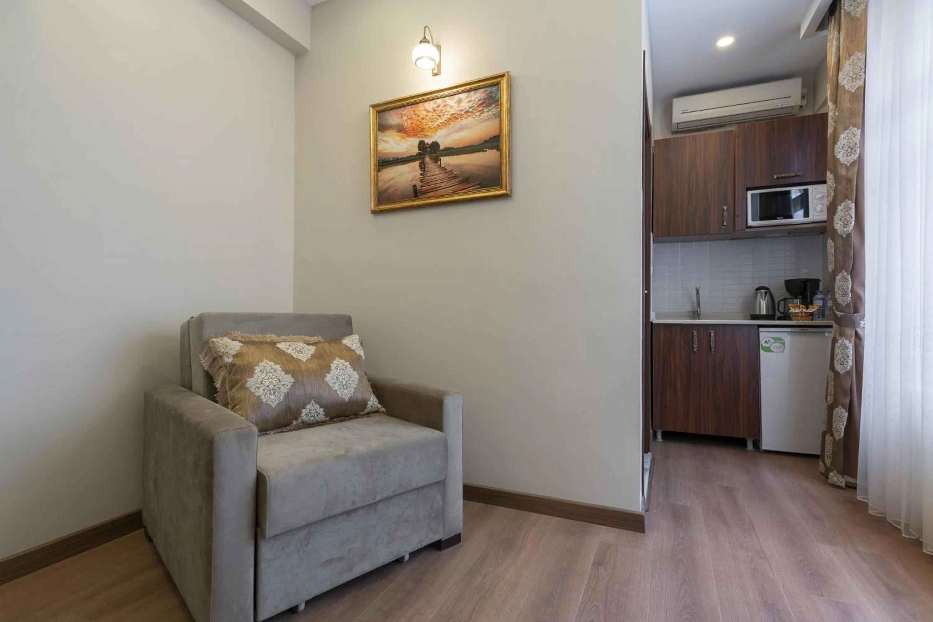 Coffee/tea facilities in Capricorn by Otantik Suites