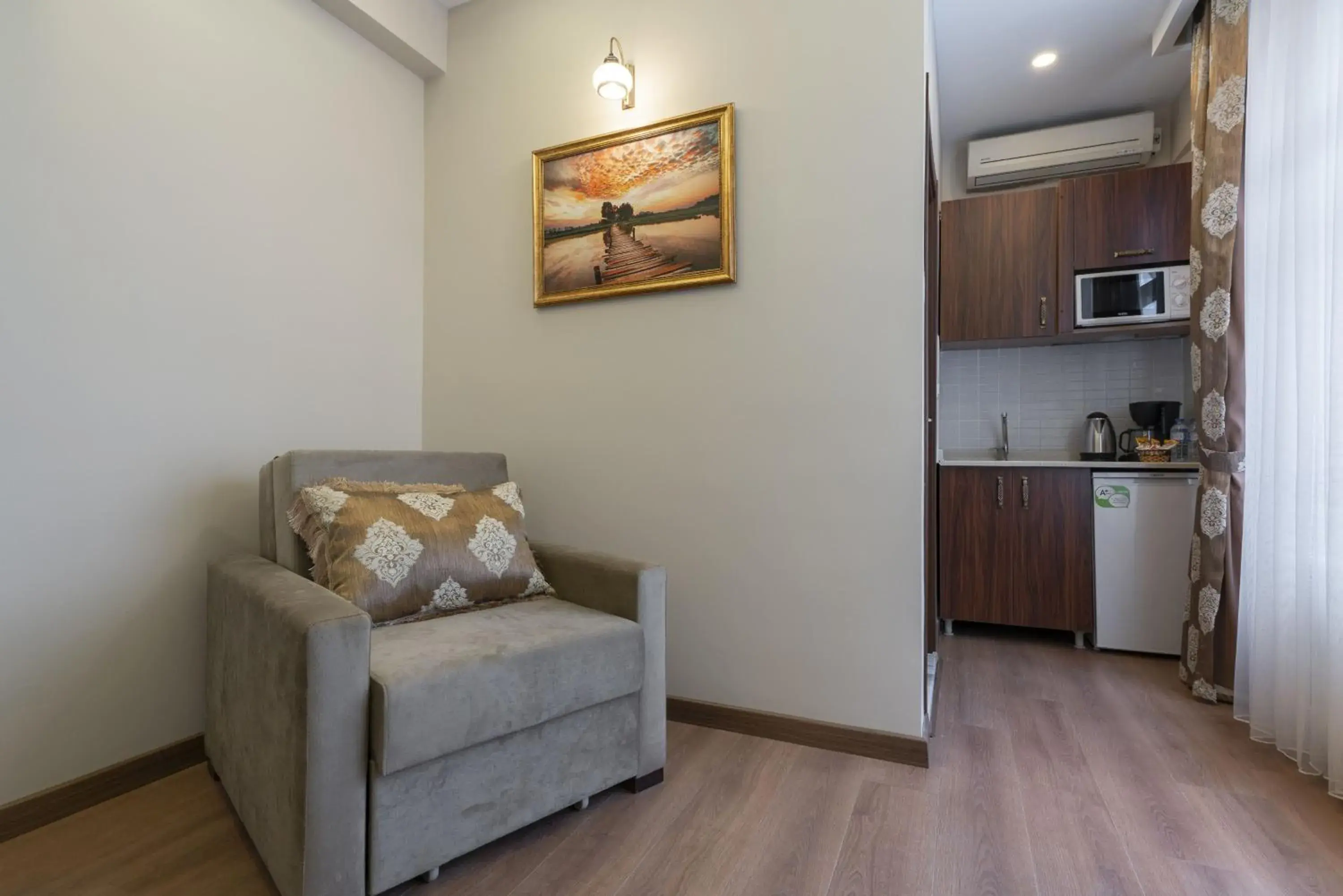 Coffee/tea facilities in Capricorn by Otantik Suites Coffee/tea facilities in Capricorn by Otantik Suites