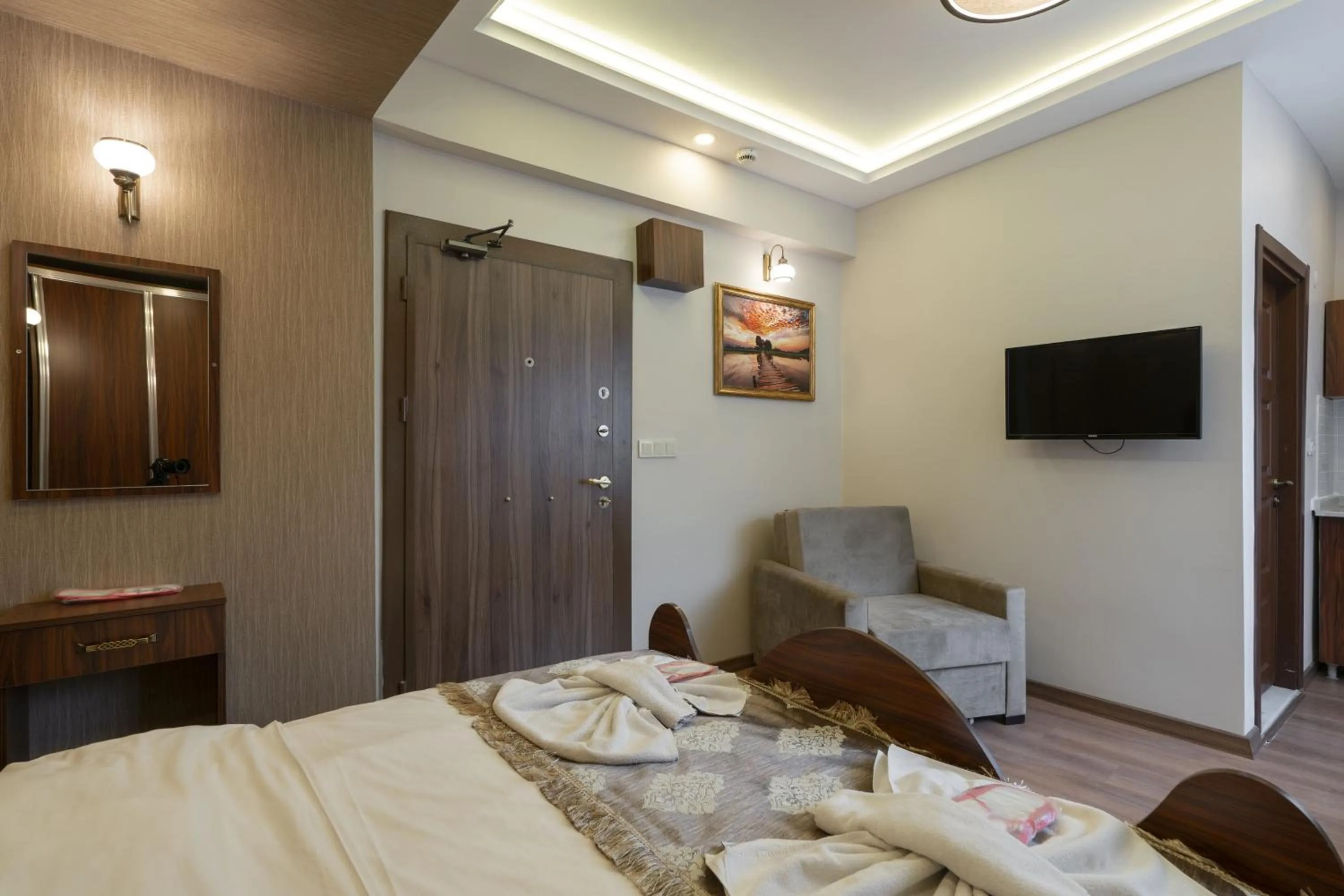 Bedroom, Bed in Capricorn by Otantik Suites