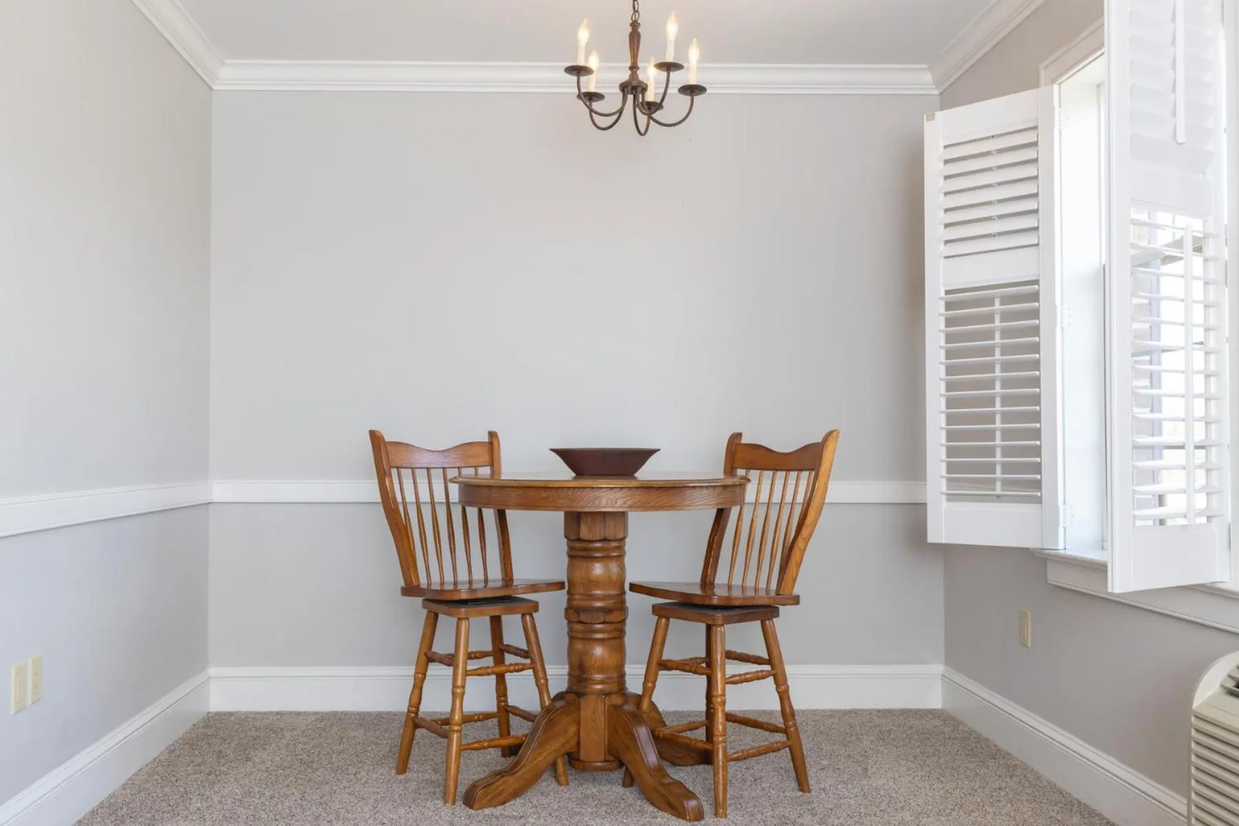 Seating area in Selinsgrove Inn