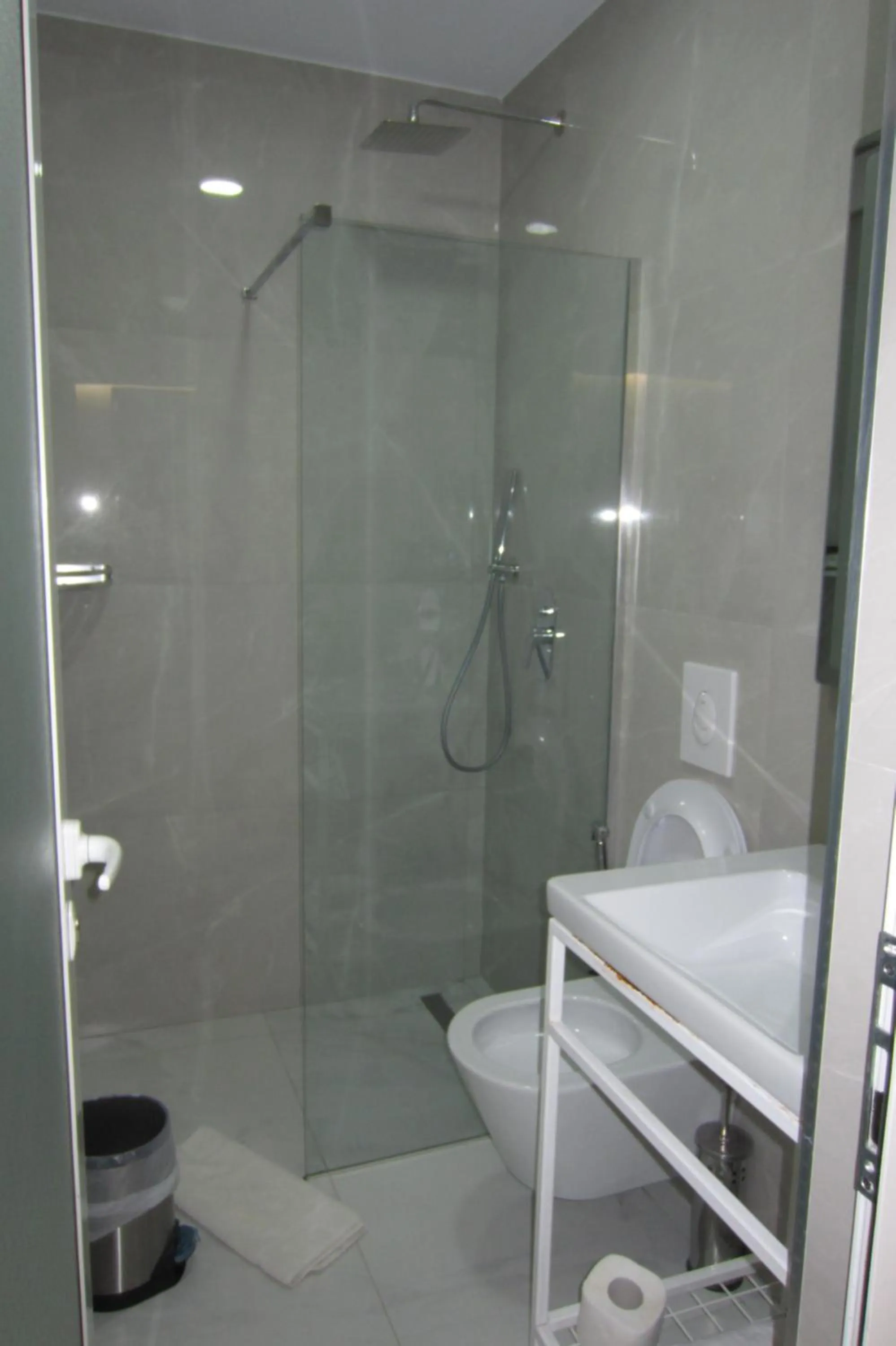 Bathroom in Freddy's Hotel