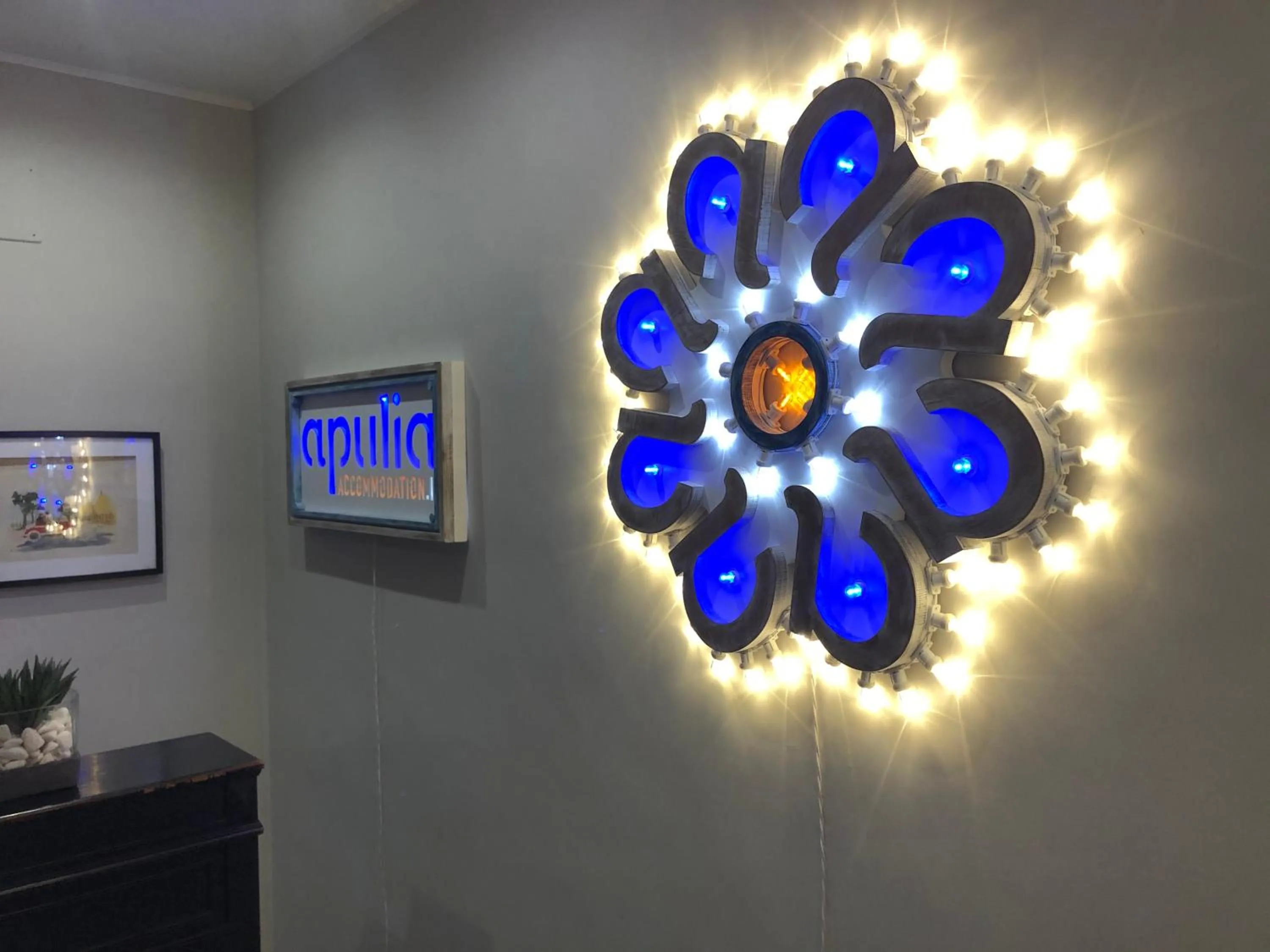 Decorative detail in Re di Smirne by Apulia Accommodation