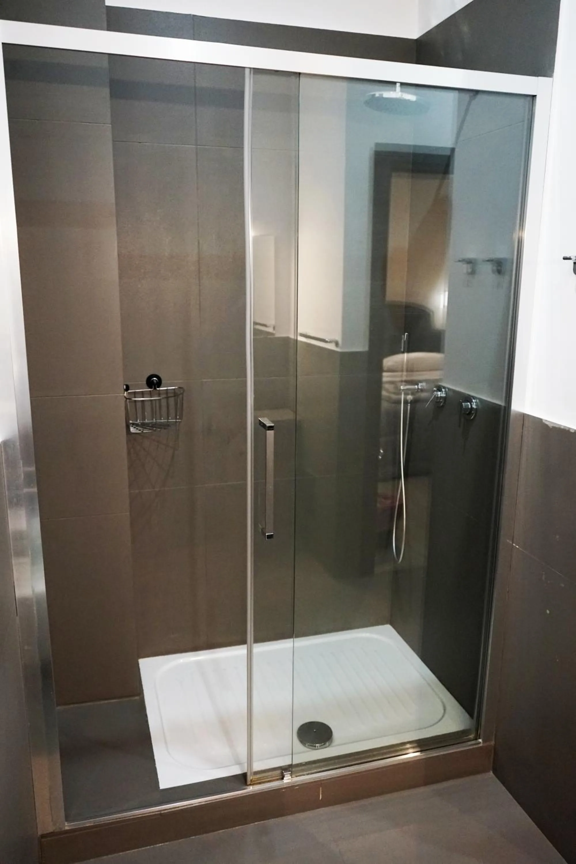 Shower in Re di Smirne by Apulia Accommodation