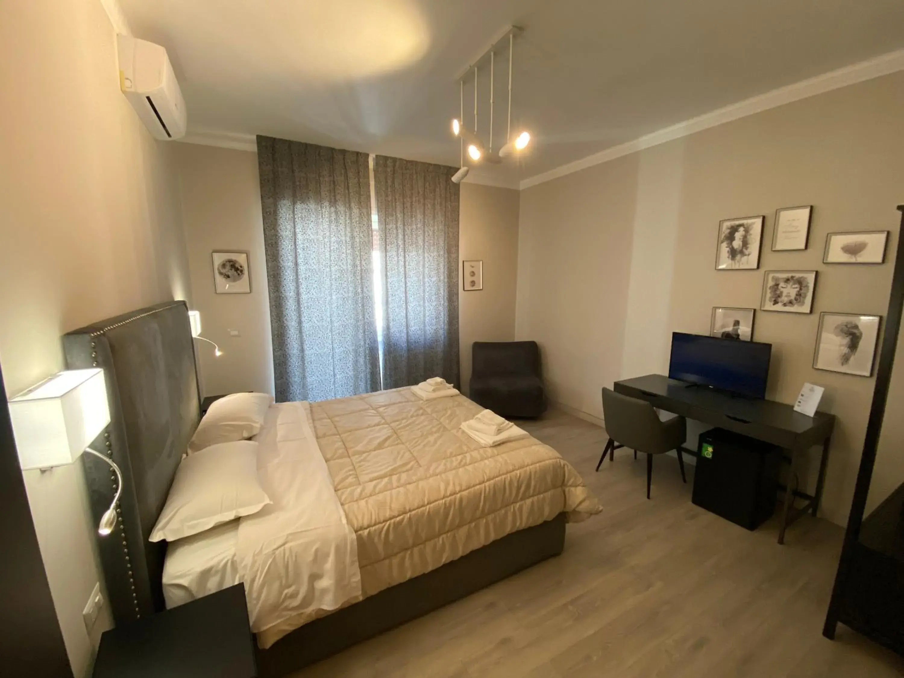 Double Room with Extra Bed in Re di Smirne by Apulia Accommodation Double Room with Extra Bed in Re di Smirne by Apulia Accommodation