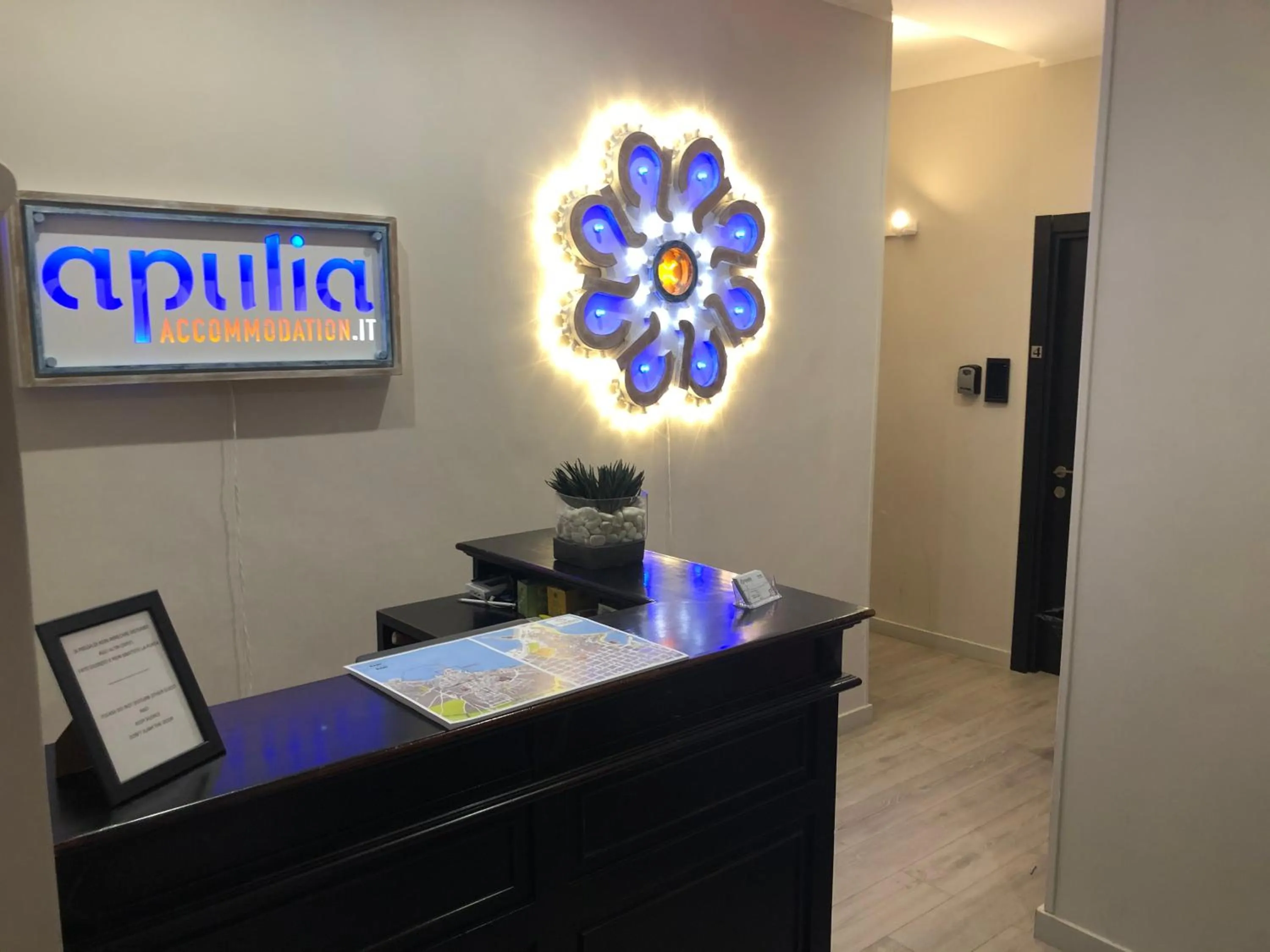 Decorative detail in Re di Smirne by Apulia Accommodation