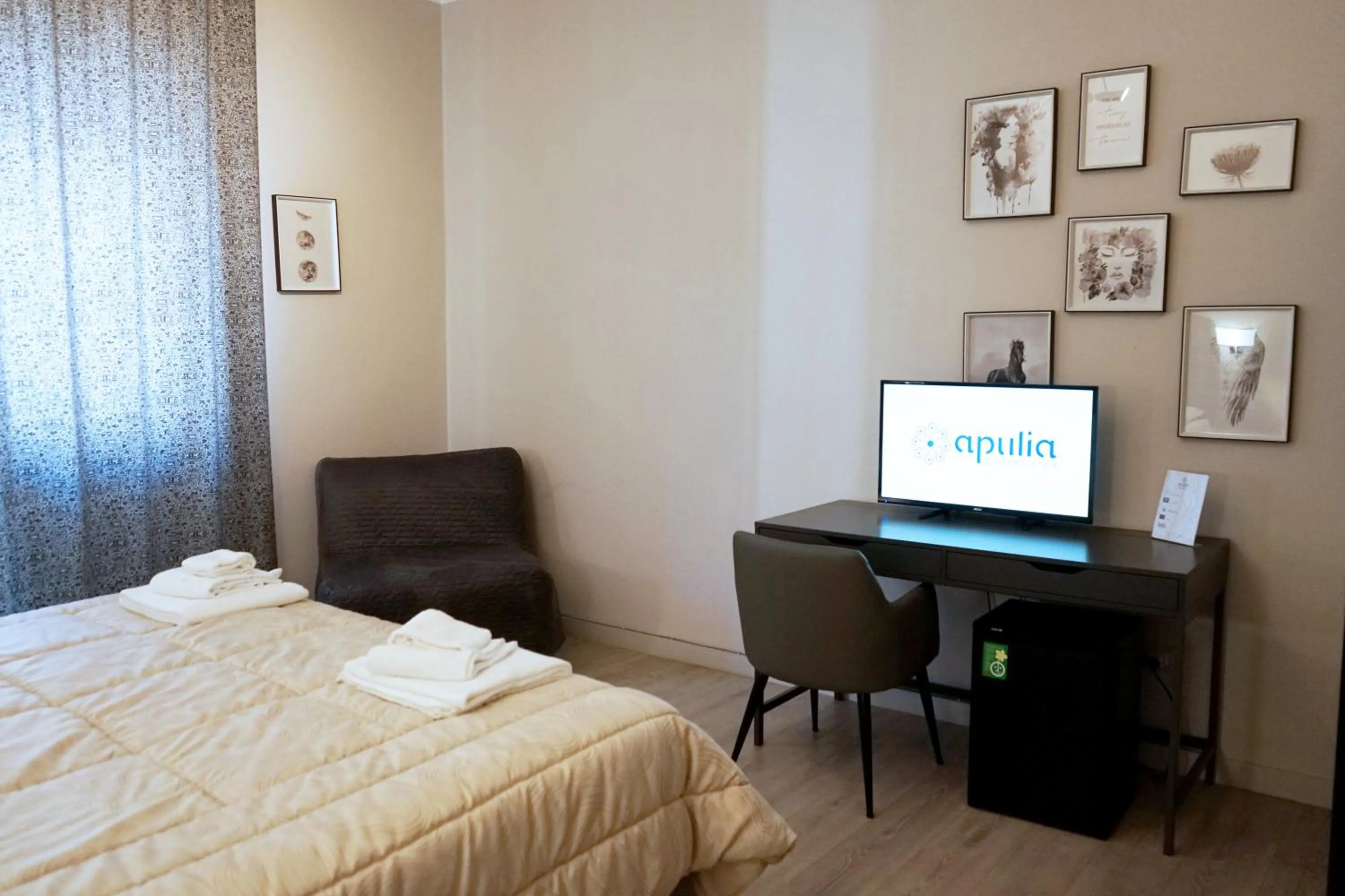 TV and multimedia, Bed in Re di Smirne by Apulia Accommodation