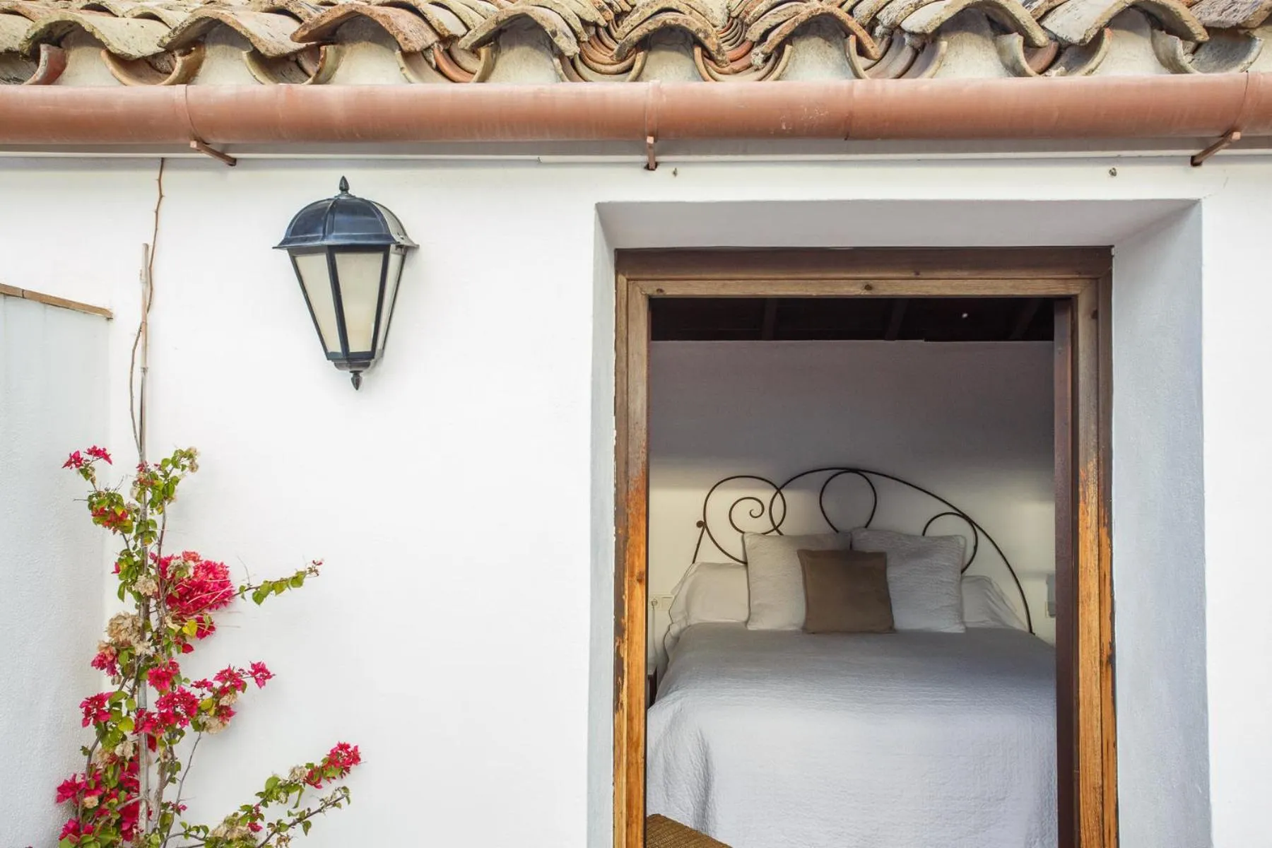 Bed in Apartamentos Los Patios de la Judería