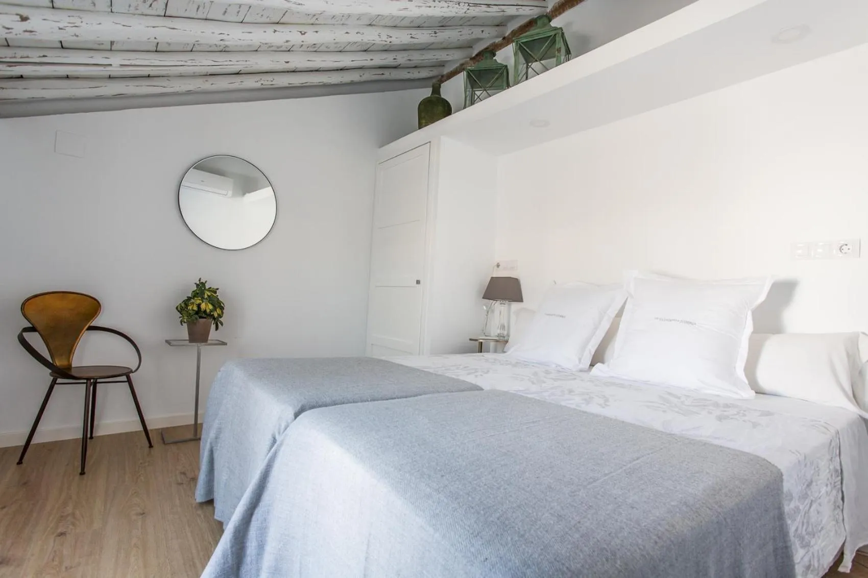 Bed in Apartamentos Los Patios de la Judería