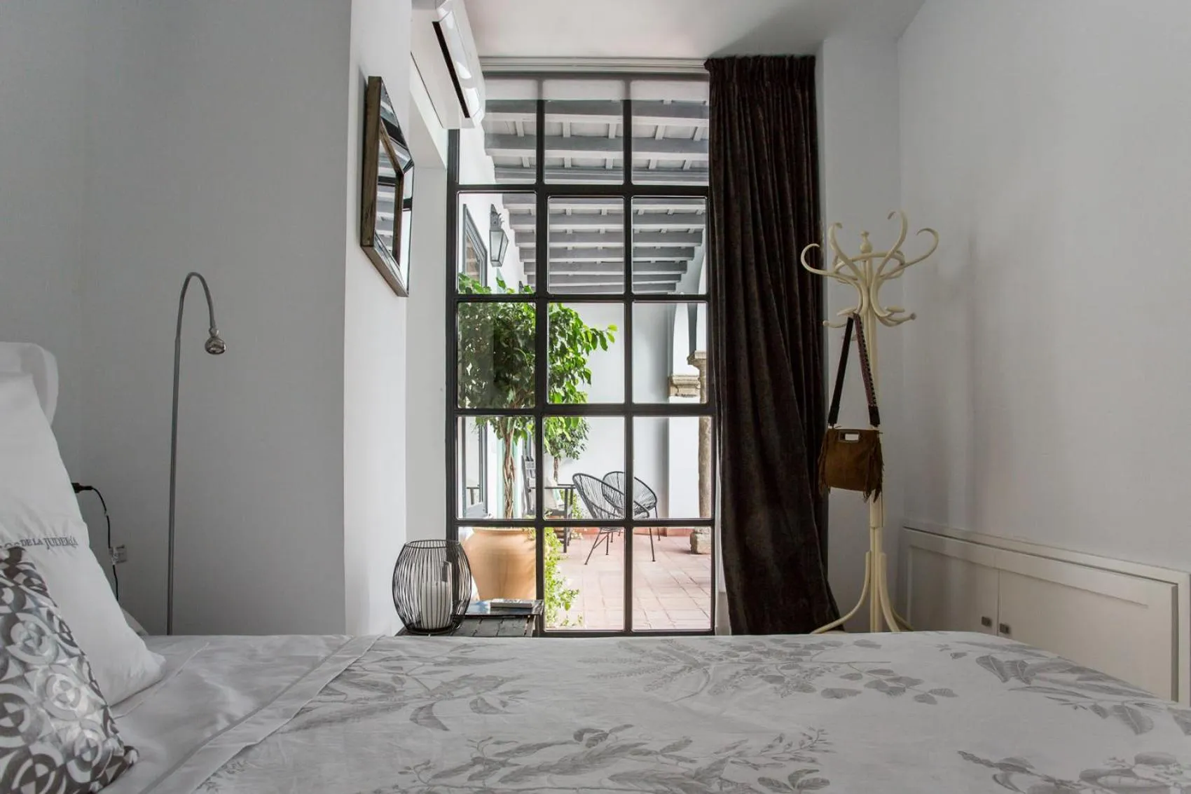 Bed in Apartamentos Los Patios de la Judería