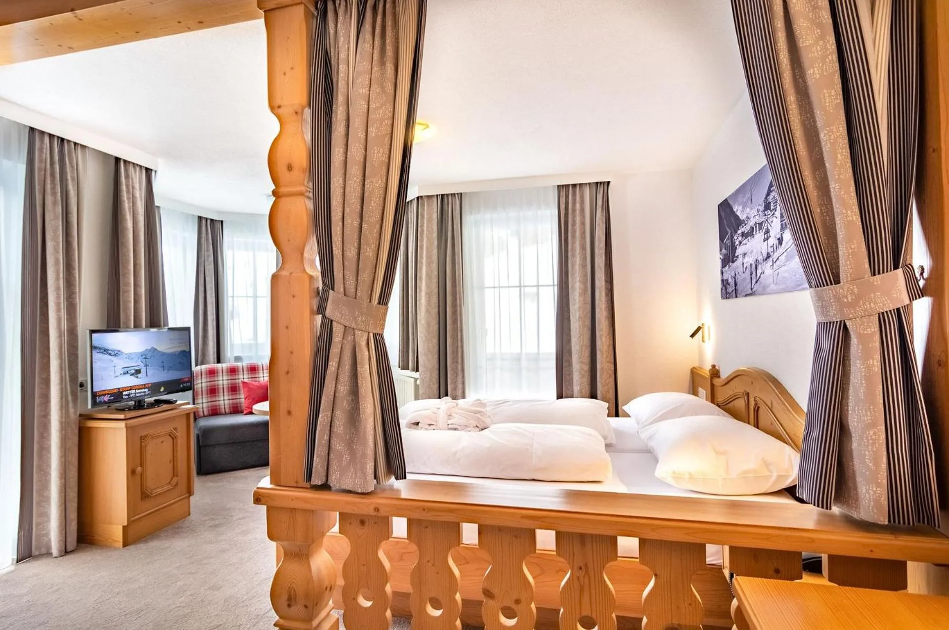 Photo of the whole room, Bed in Hotel Garni Waldschlössl