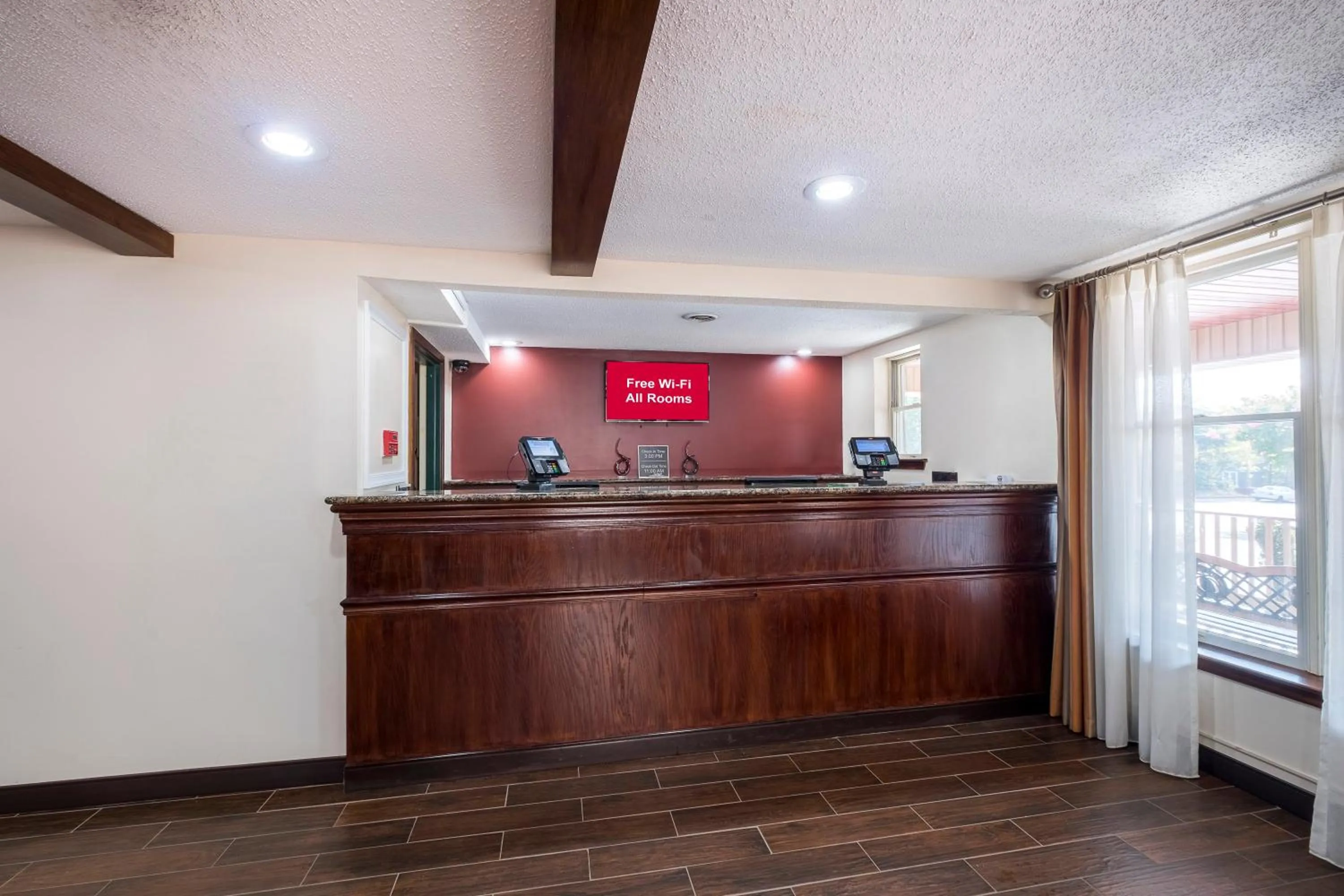 Lobby or reception in Red Roof Inn & Suites Stafford, VA