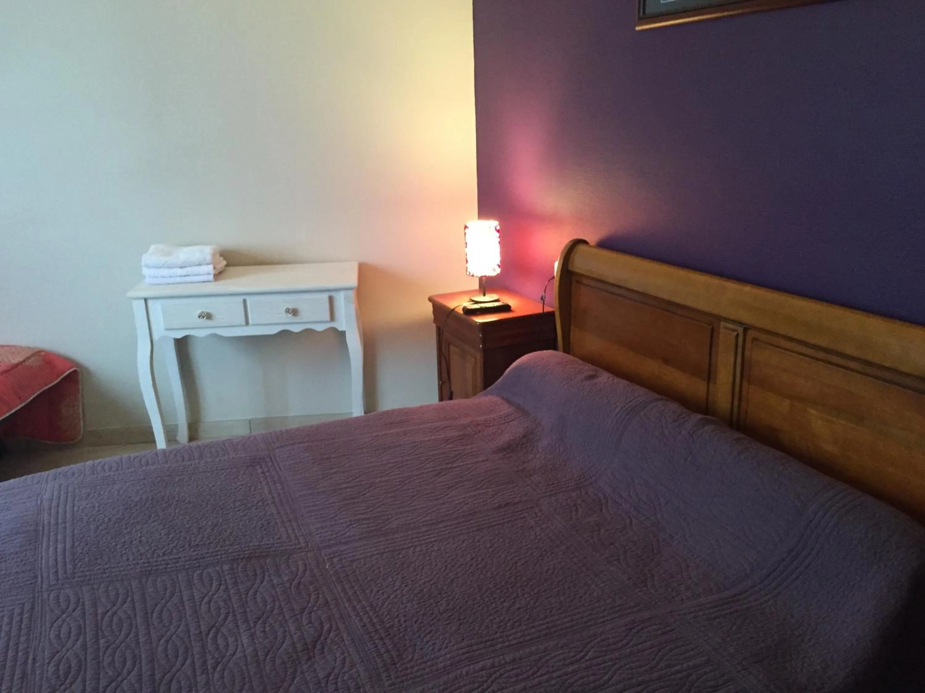 Bed in Hôtel Saint-Marc