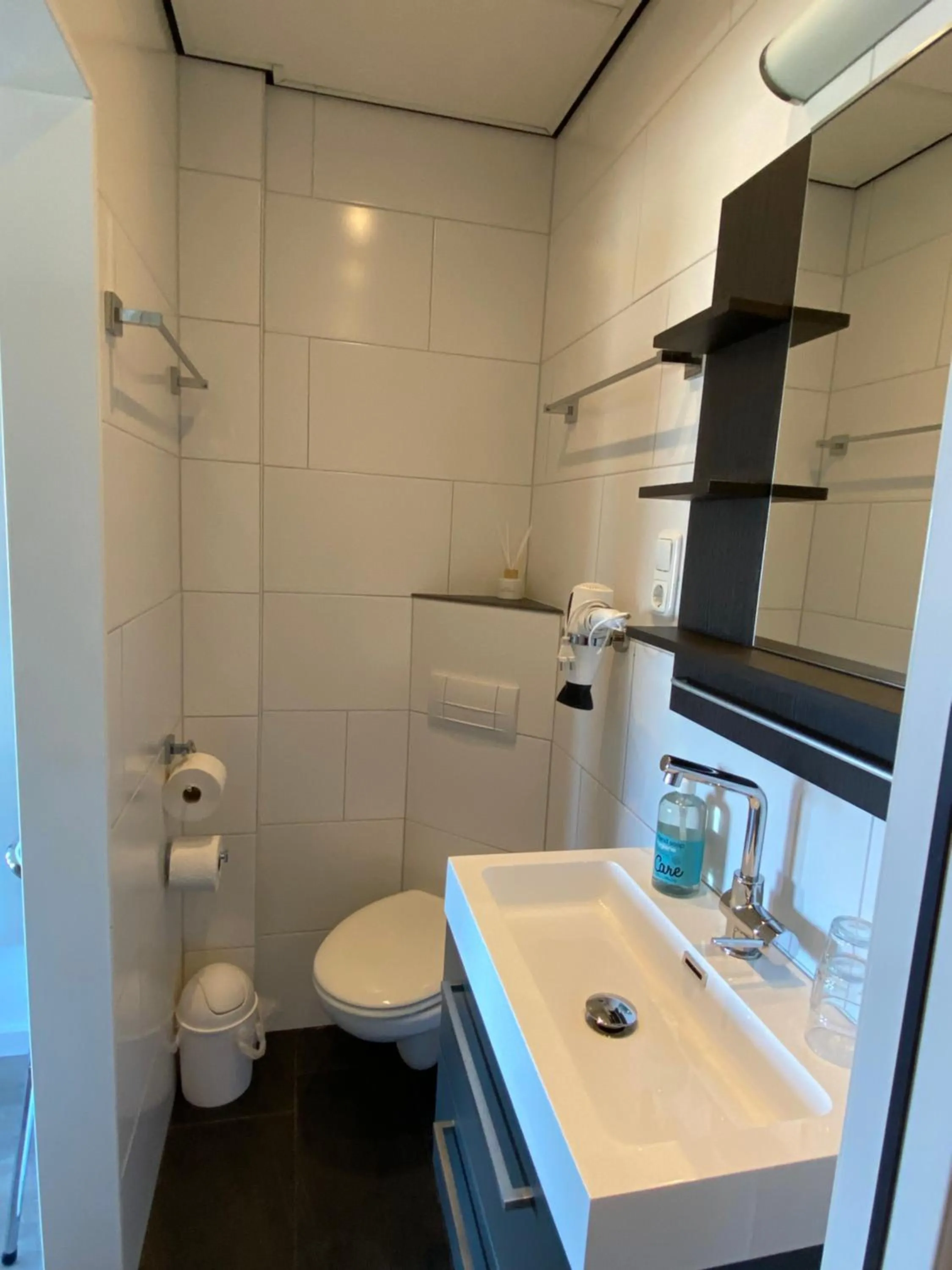 Bathroom in Bed&Breakfast aan Strand