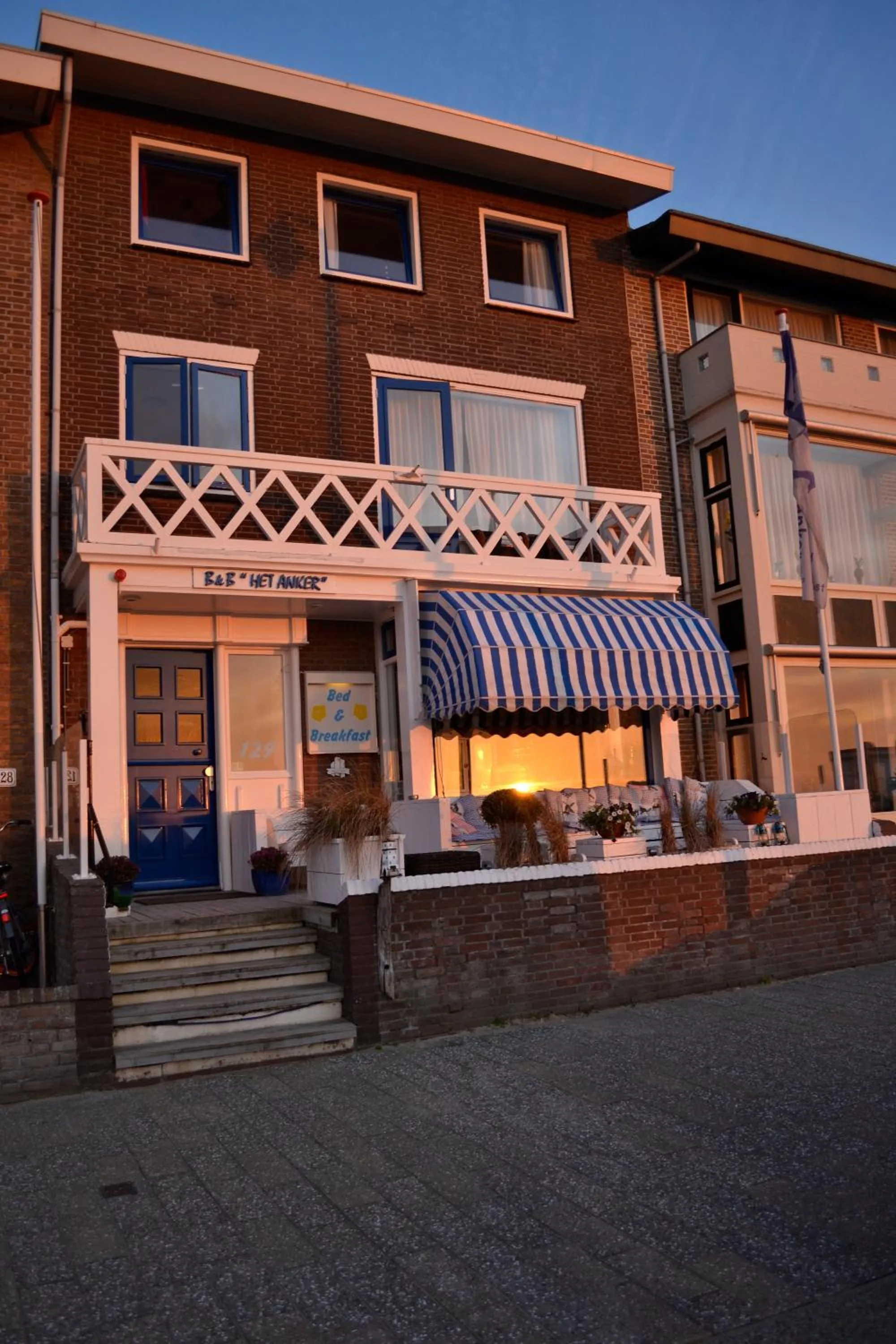 Facade/entrance in Bed&Breakfast aan Strand