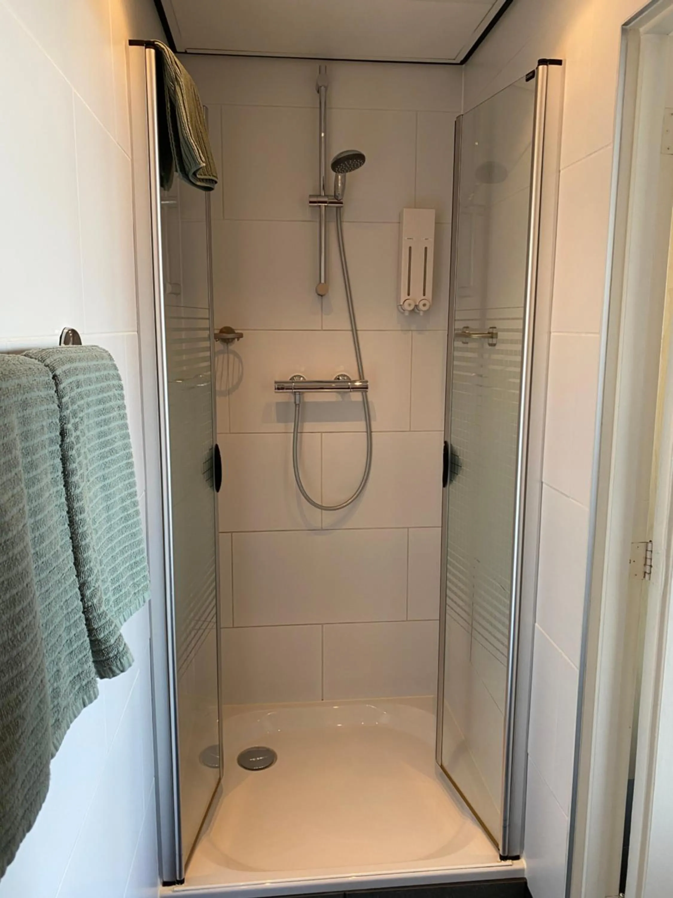 Bathroom in Bed&Breakfast aan Strand