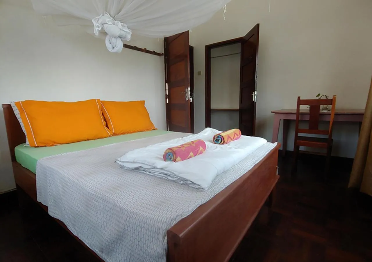 Ruby - Casa de Hospedes - Backpackers