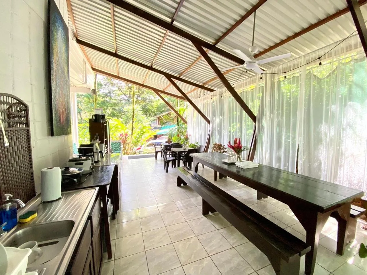 Ballena Dorada Lodge