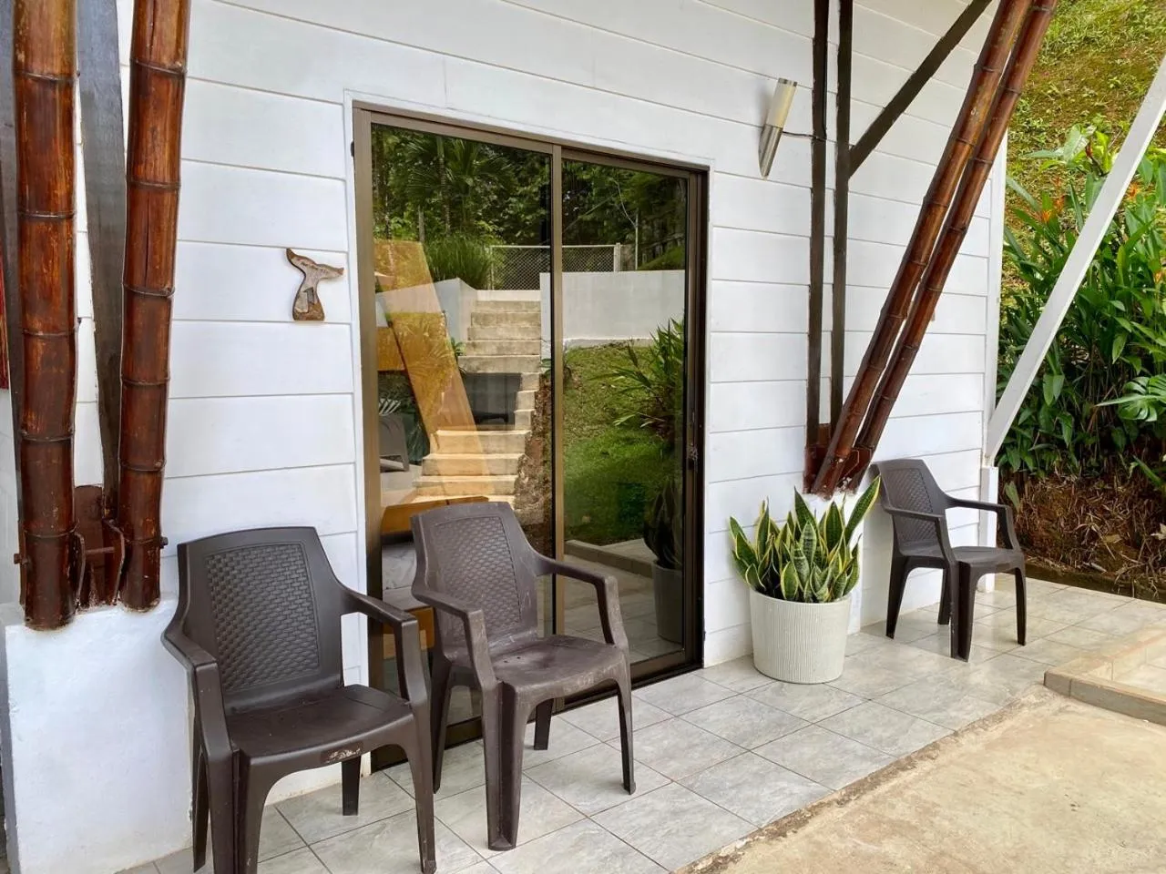 Ballena Dorada Lodge