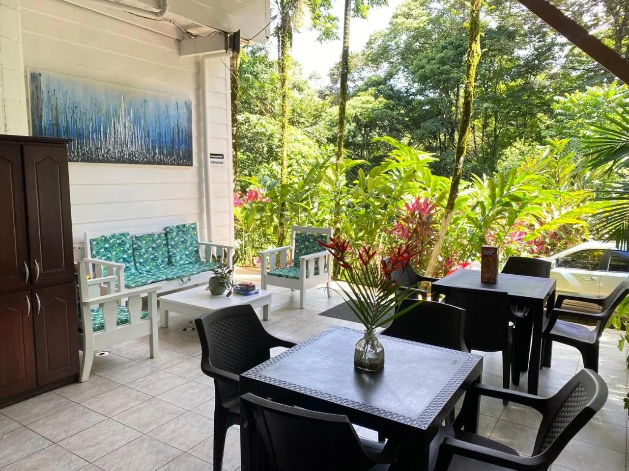 Ballena Dorada Lodge