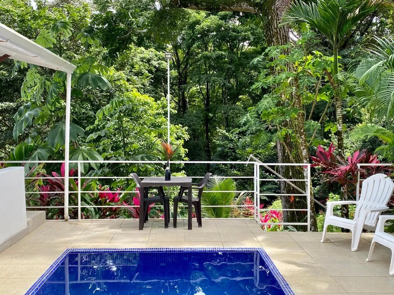 Ballena Dorada Lodge