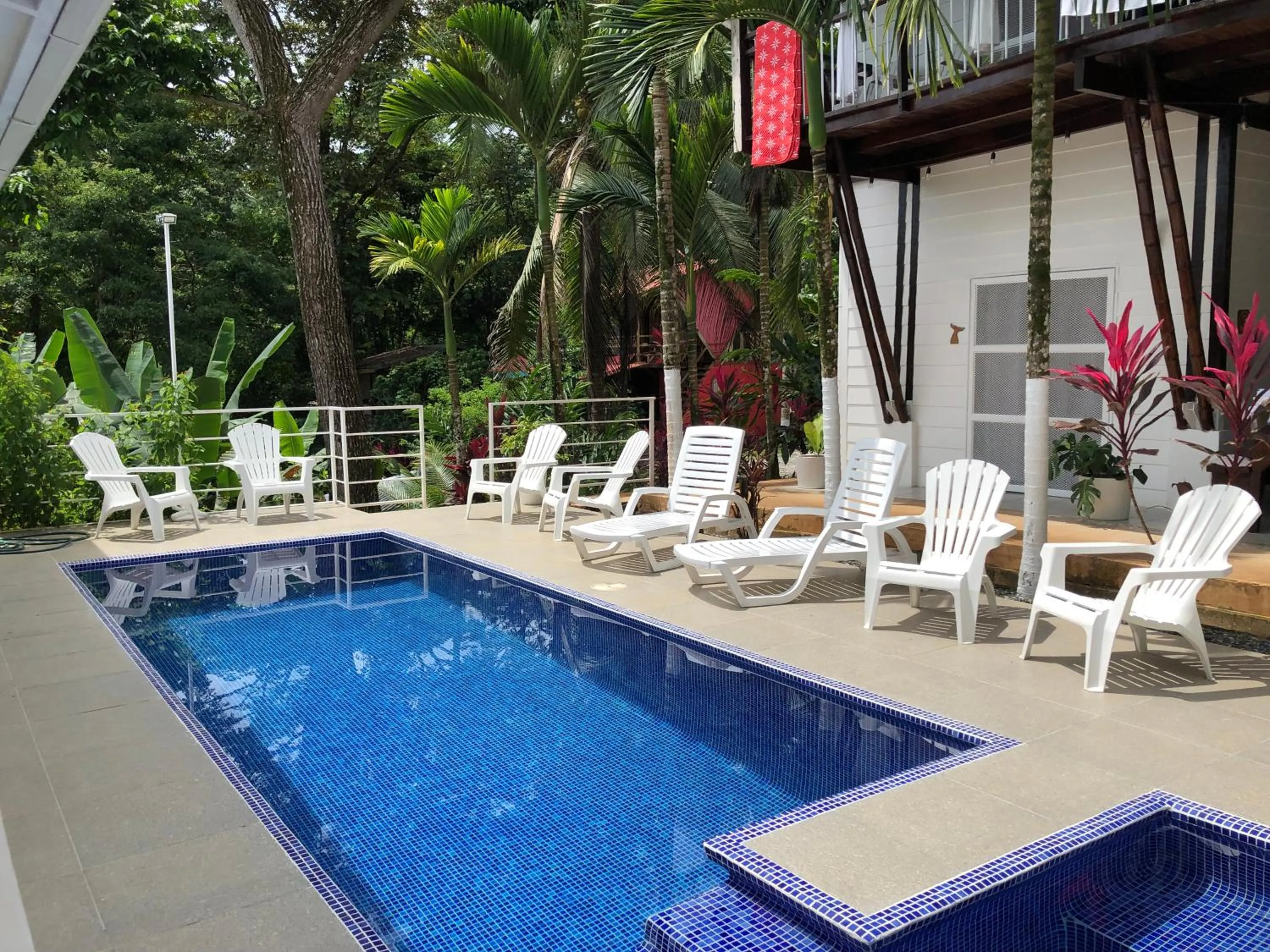 Ballena Dorada Lodge