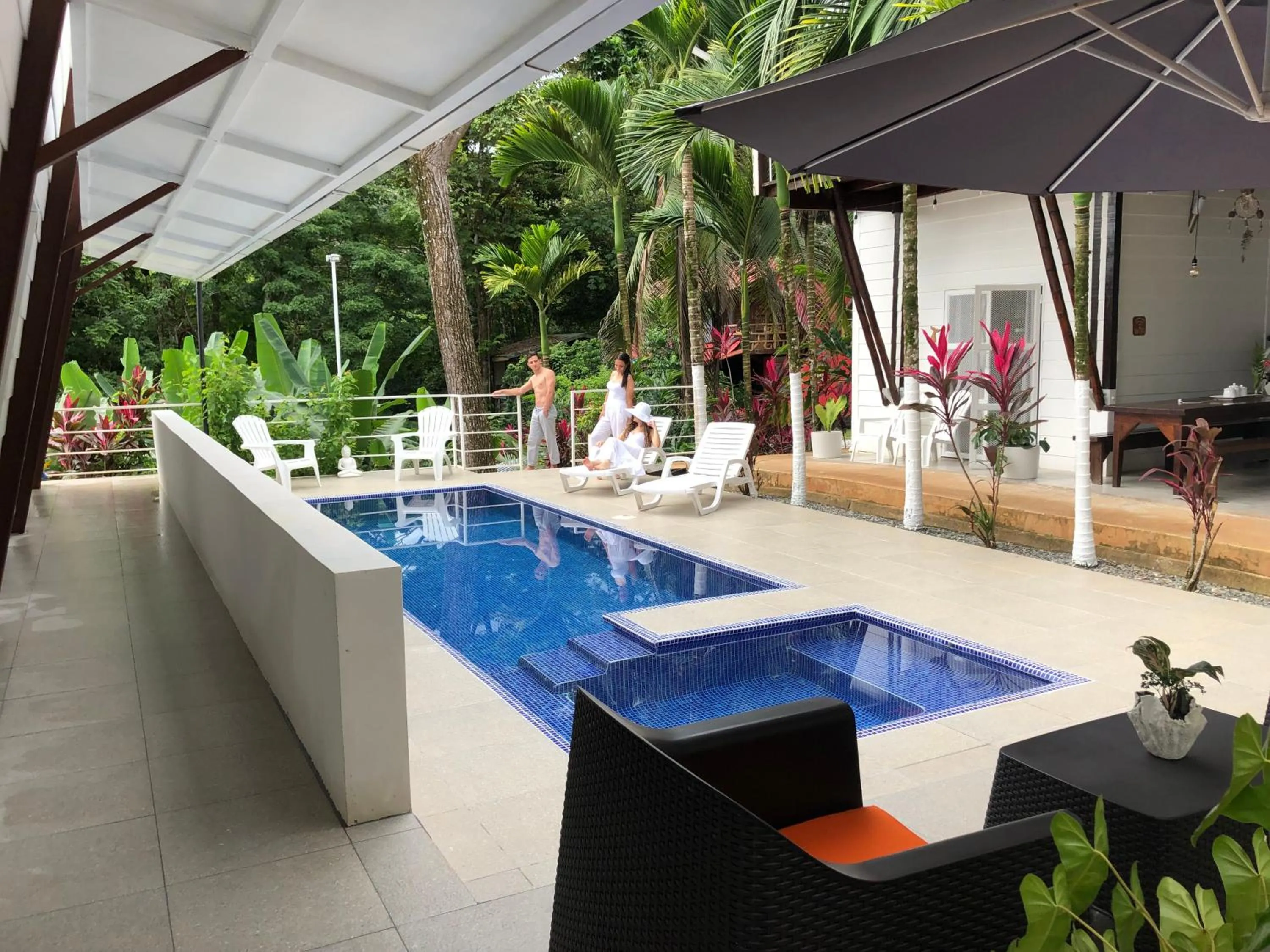 Pool view in Ballena Dorada Lodge