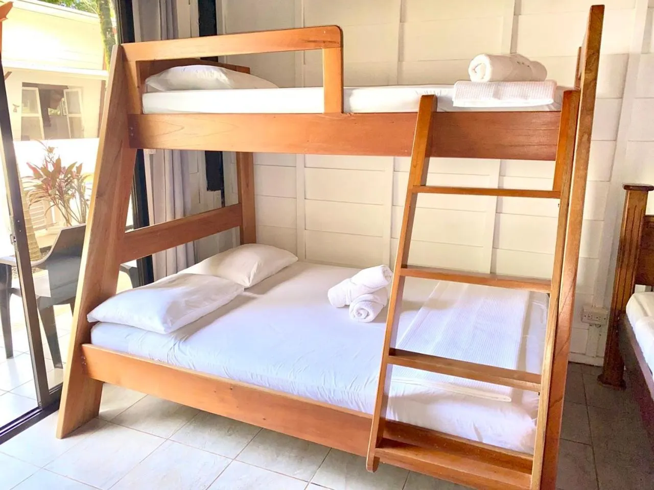 Bed in Ballena Dorada Lodge