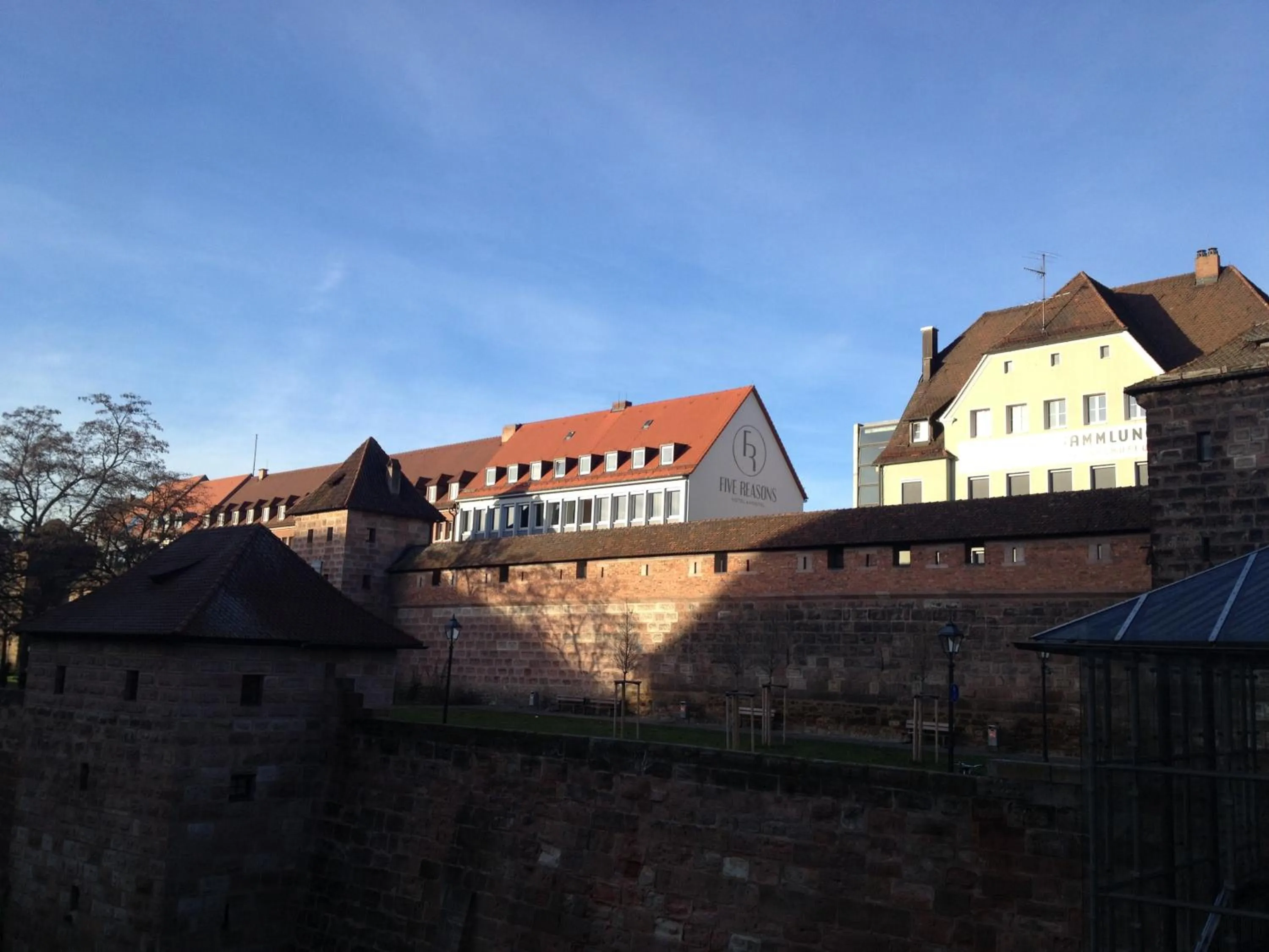 Facade/entrance in Five Reasons Hostel & Hotel