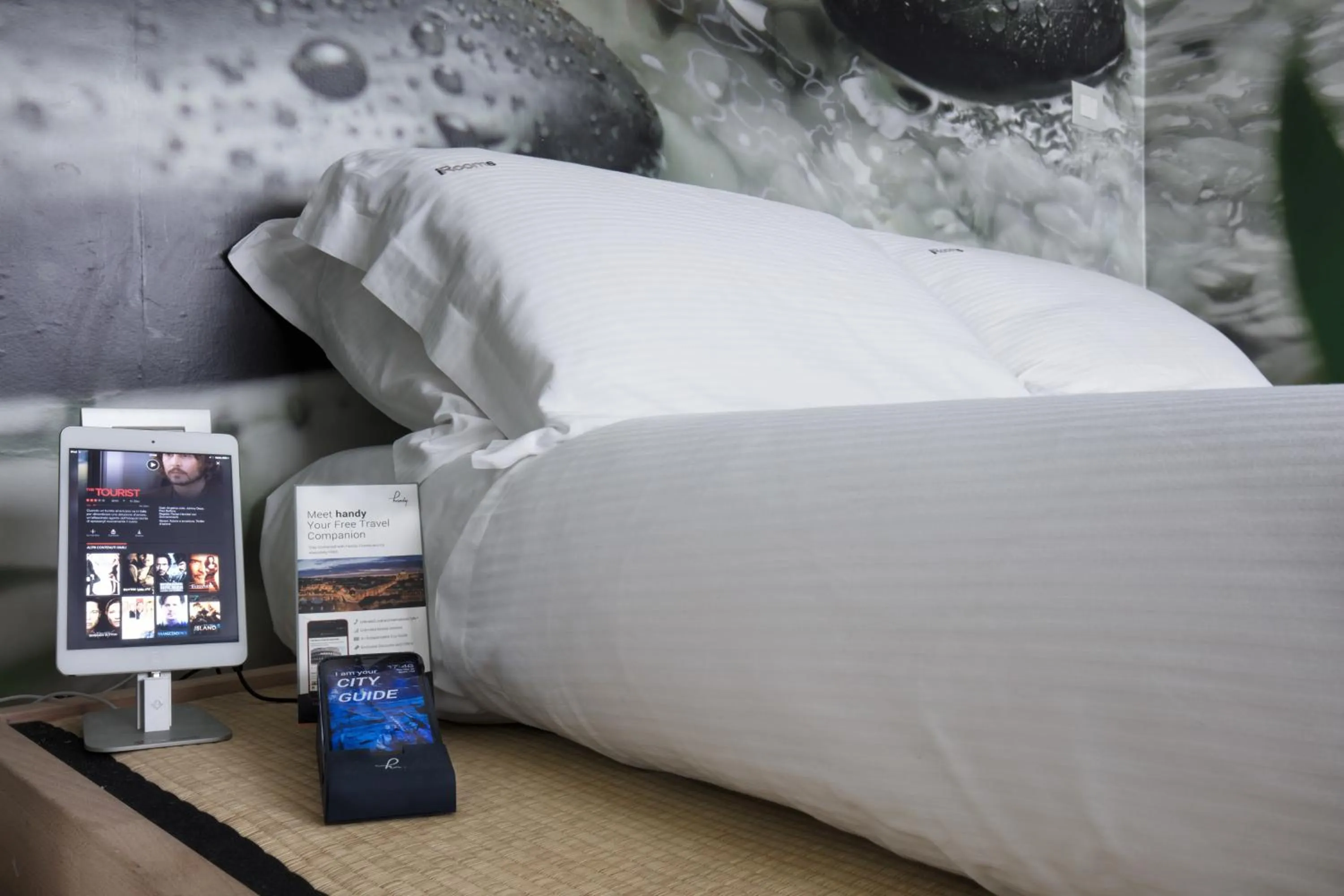 TV and multimedia, Bed in iRooms Forum & Colosseum