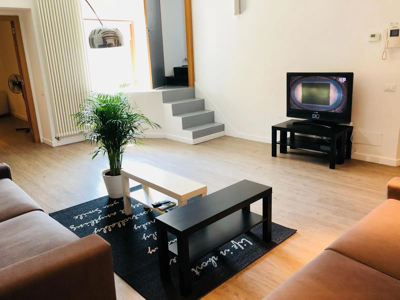 Living room in iRooms Forum & Colosseum